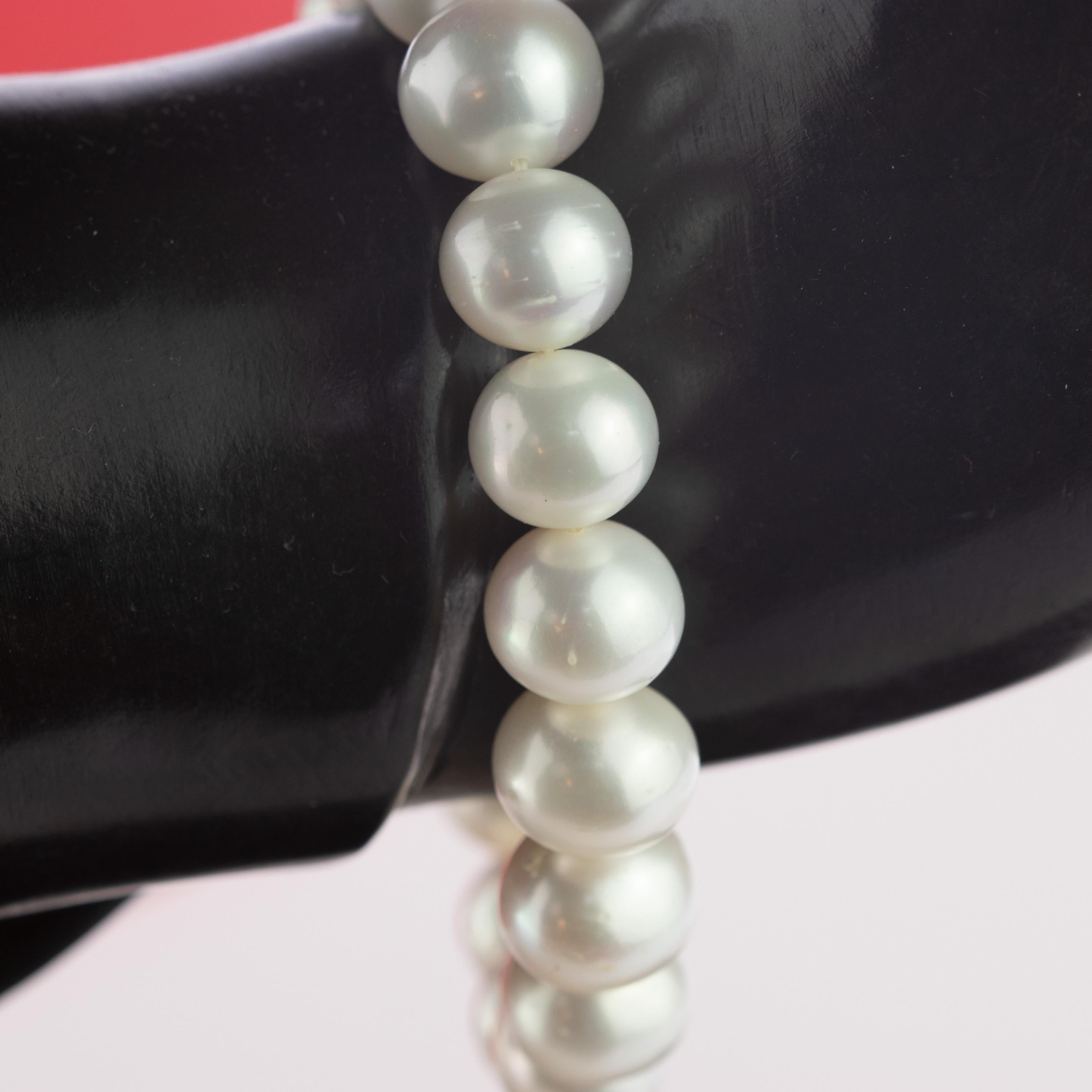 Intini Jewels Freshwater Pearl Round Beaded Handmade Cocktail Stretch Bracelet In New Condition For Sale In Milano, IT