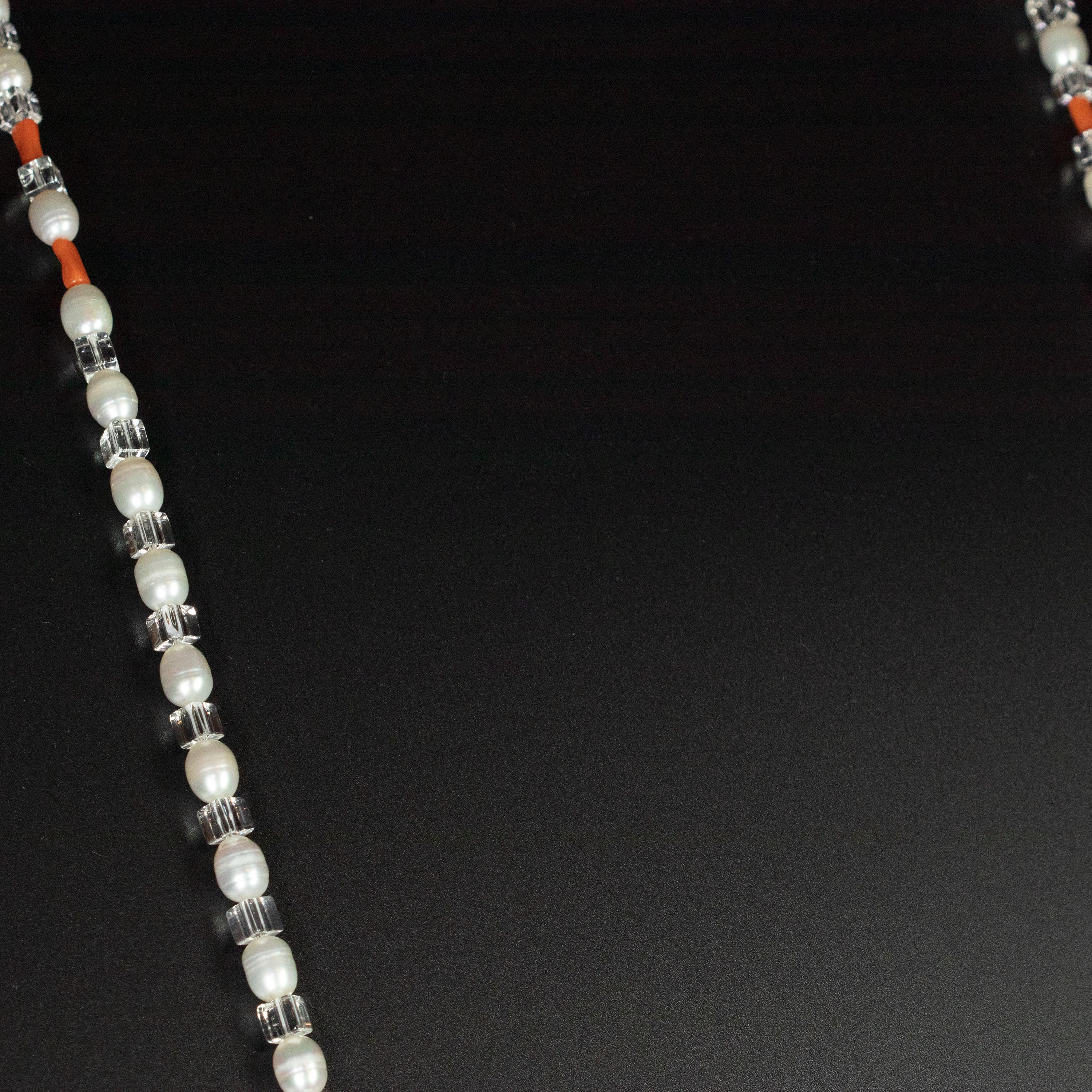 Intini Jewels - Collana di perle d'acqua dolce con catena lunga e perline in argento 925 in vendita 1