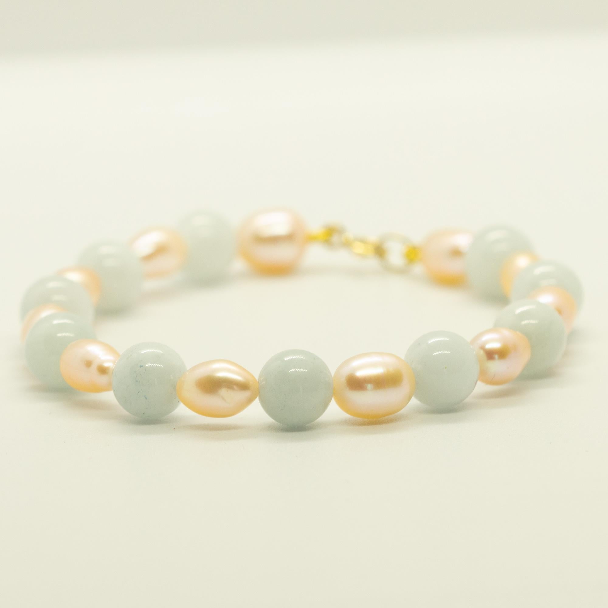 Intini Jewels Freshwater Pearls Natural Aquamarine Boho Chic Deco Gold Bracelet In New Condition For Sale In Milano, IT