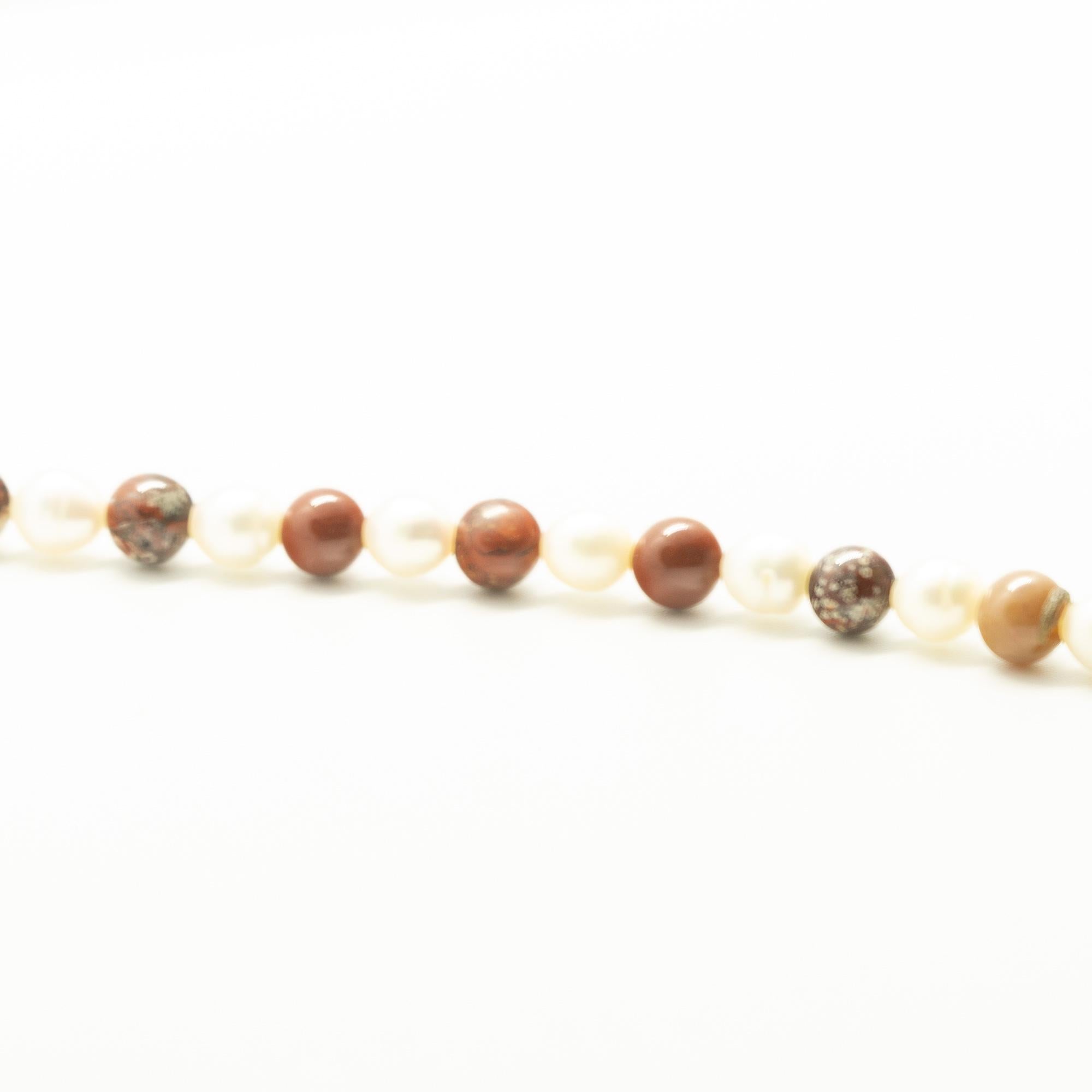 Intini Jewels Perlas de agua dulce Jaspe natural Boho Chic Deco Oro Pulsera de regalo en venta 1