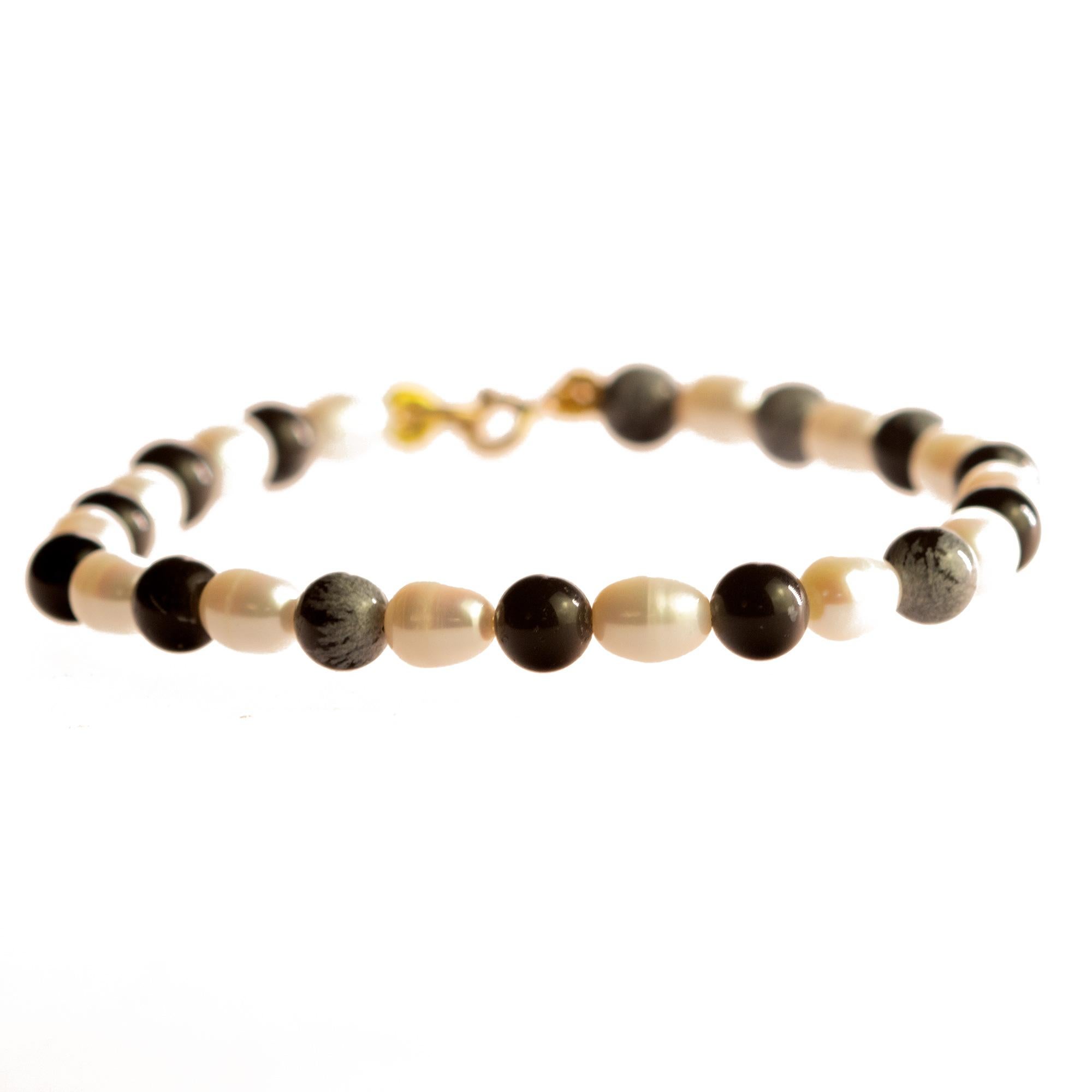 Intini Jewels Bracelet en or style Boho Chic déco avec perles d'eau douce et flocons de neige Obsidian Neuf - En vente à Milano, IT