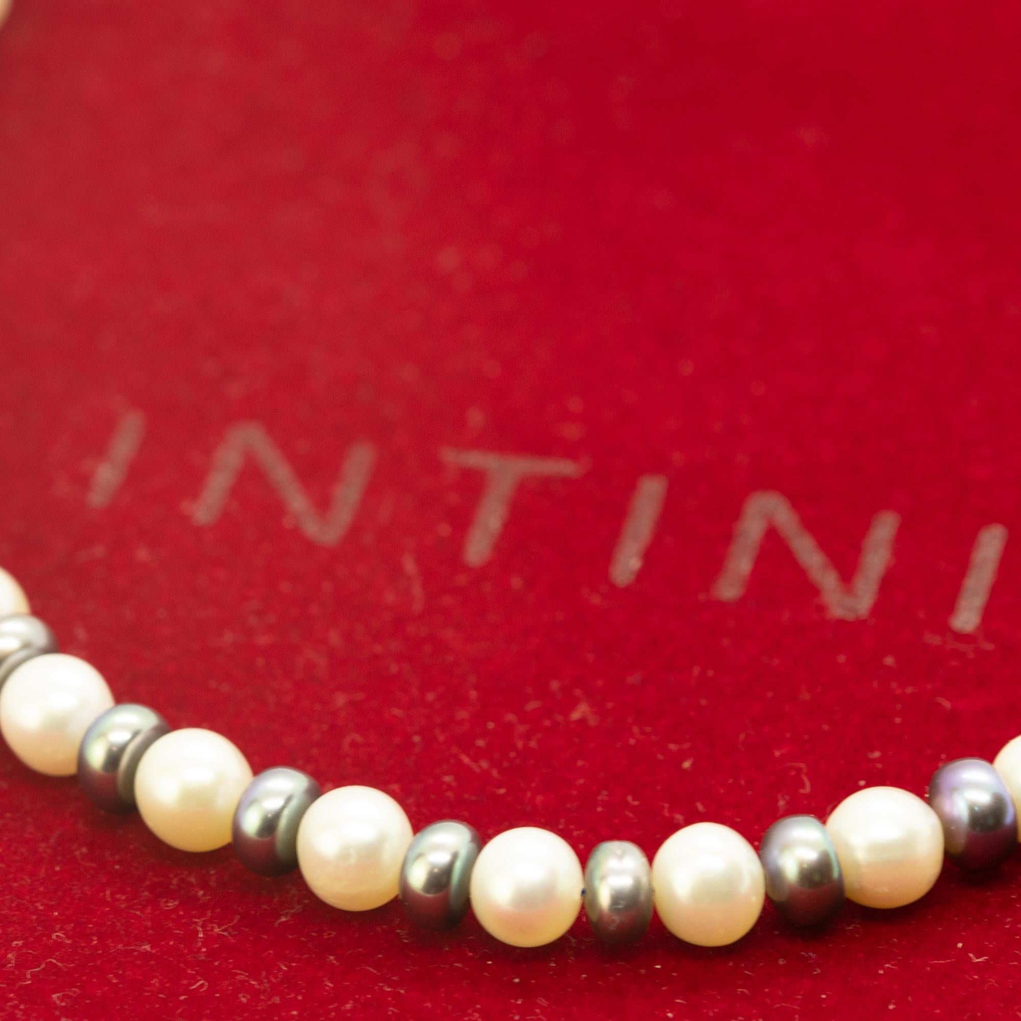 da uomo o donna Intini Jewels Perle d'acqua dolce bianche e grigie in oro 18 carati Collana Boho Chic Deco in vendita