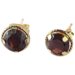 Intini Jewels Orecchini con granato taglio brillante in oro giallo 18 carati fatti a mano