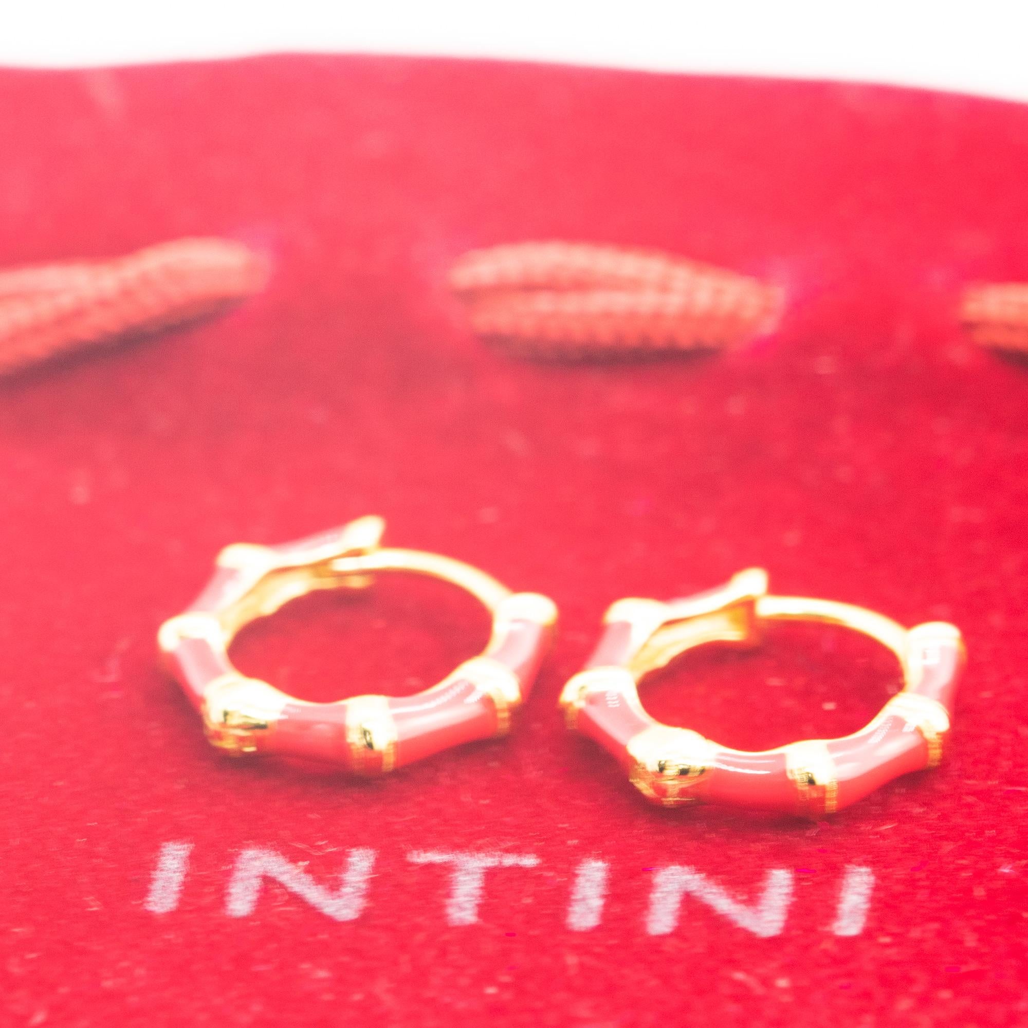 Intini Jewels Gold Plated Round Red Enamel Jewelry Cocktail Hoop Chic Earrings In New Condition For Sale In Milano, IT