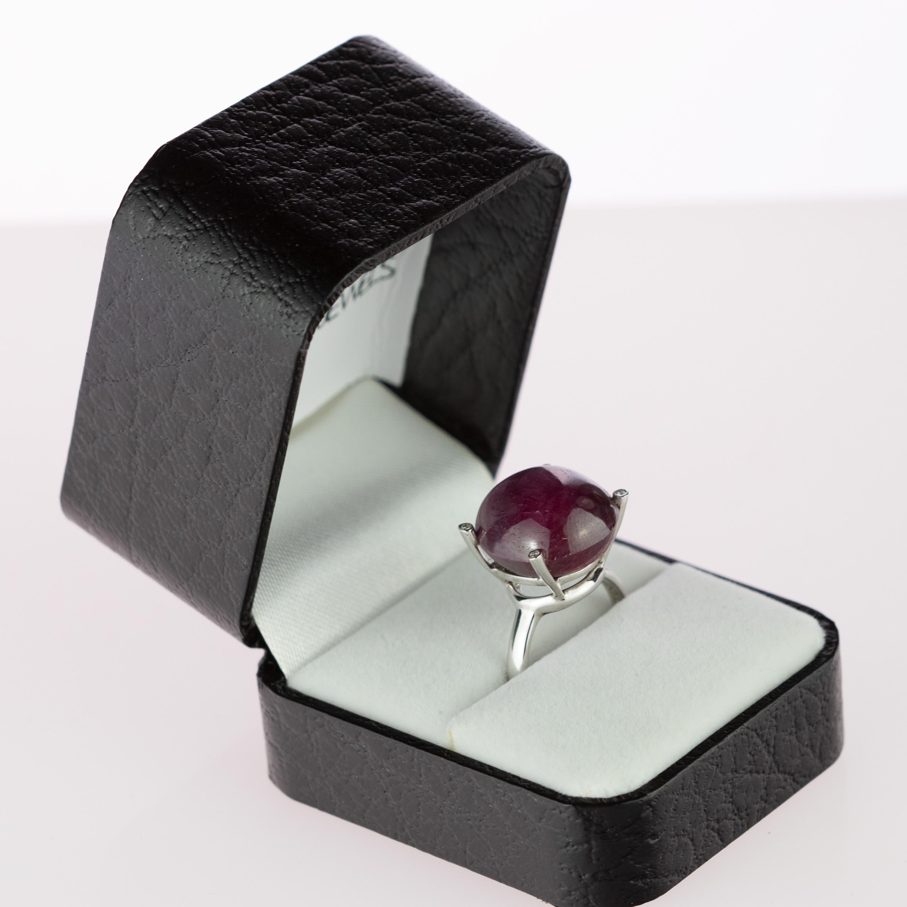 Intini Jewels Gold Ruby Sugarloaf Cabochon Diamond Brilliant Trone Handmade Ring 2