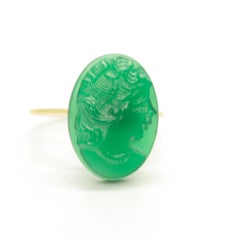 Intini Jewels Green Agate Cammeo 18 Karat Gold Oval Handmade Chic Cocktail Ring
