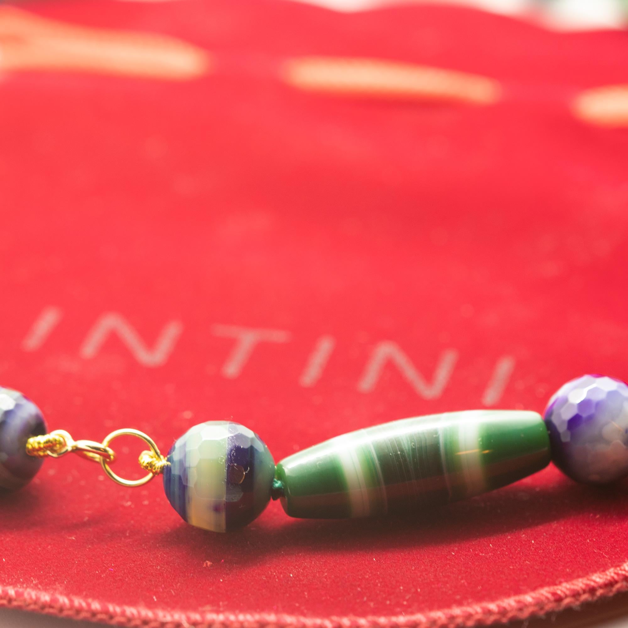 Intini Jewels, collier unisexe bohème chic en or jaune 18 carats avec tubes d'agate verte en vente 1