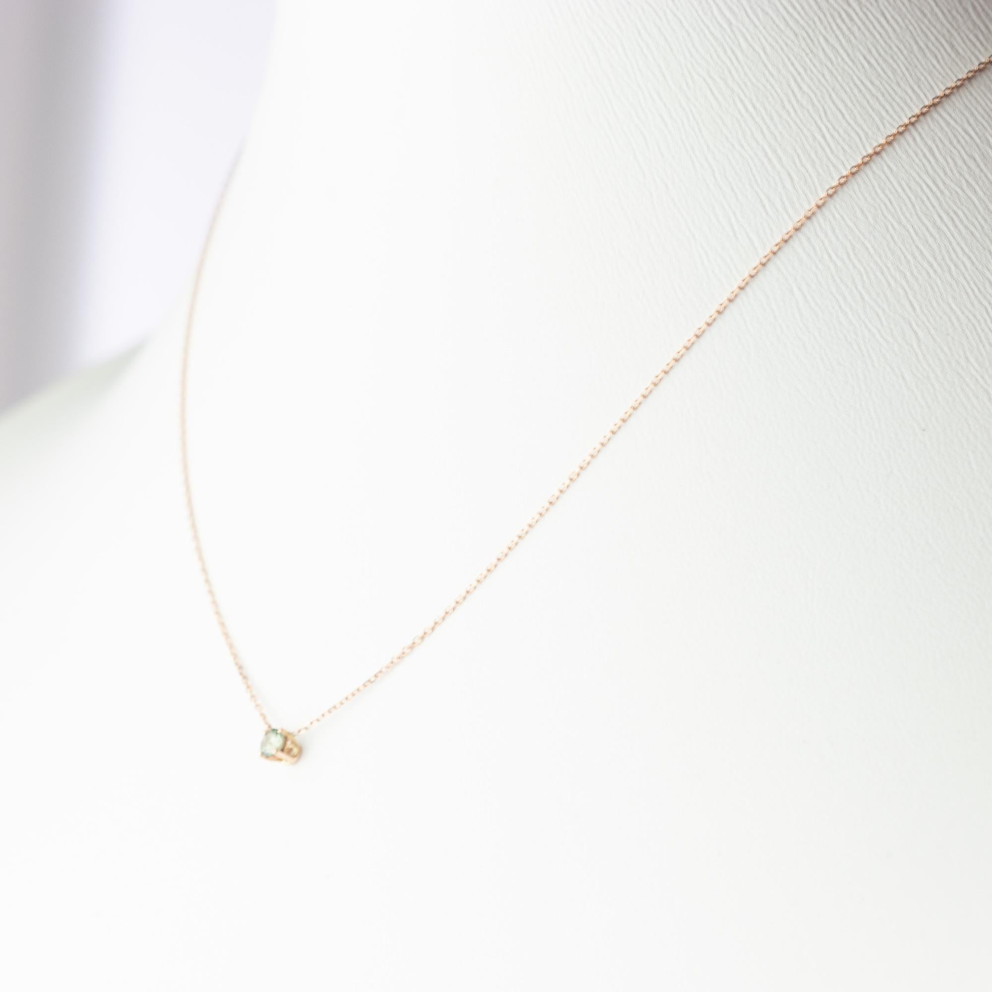 Intini Jewels Collana moderna da cocktail con catena in oro rosa 18 carati e zaffiro verde in vendita 1