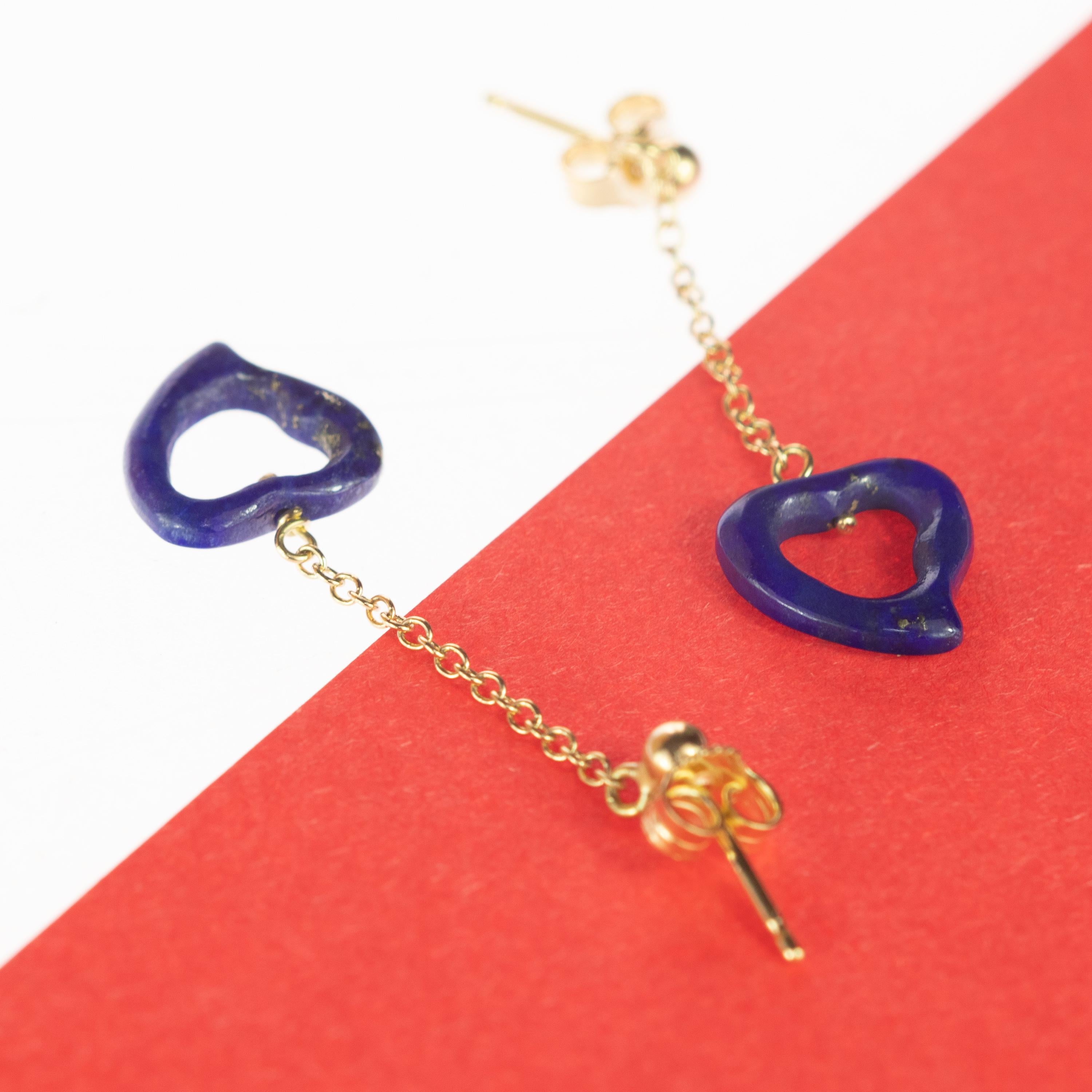 Taille cœur Intini Jewels Boucles d'oreilles pendantes en forme de cœur en or jaune et lapis-lazuli, jour de Saint-Valentin en vente