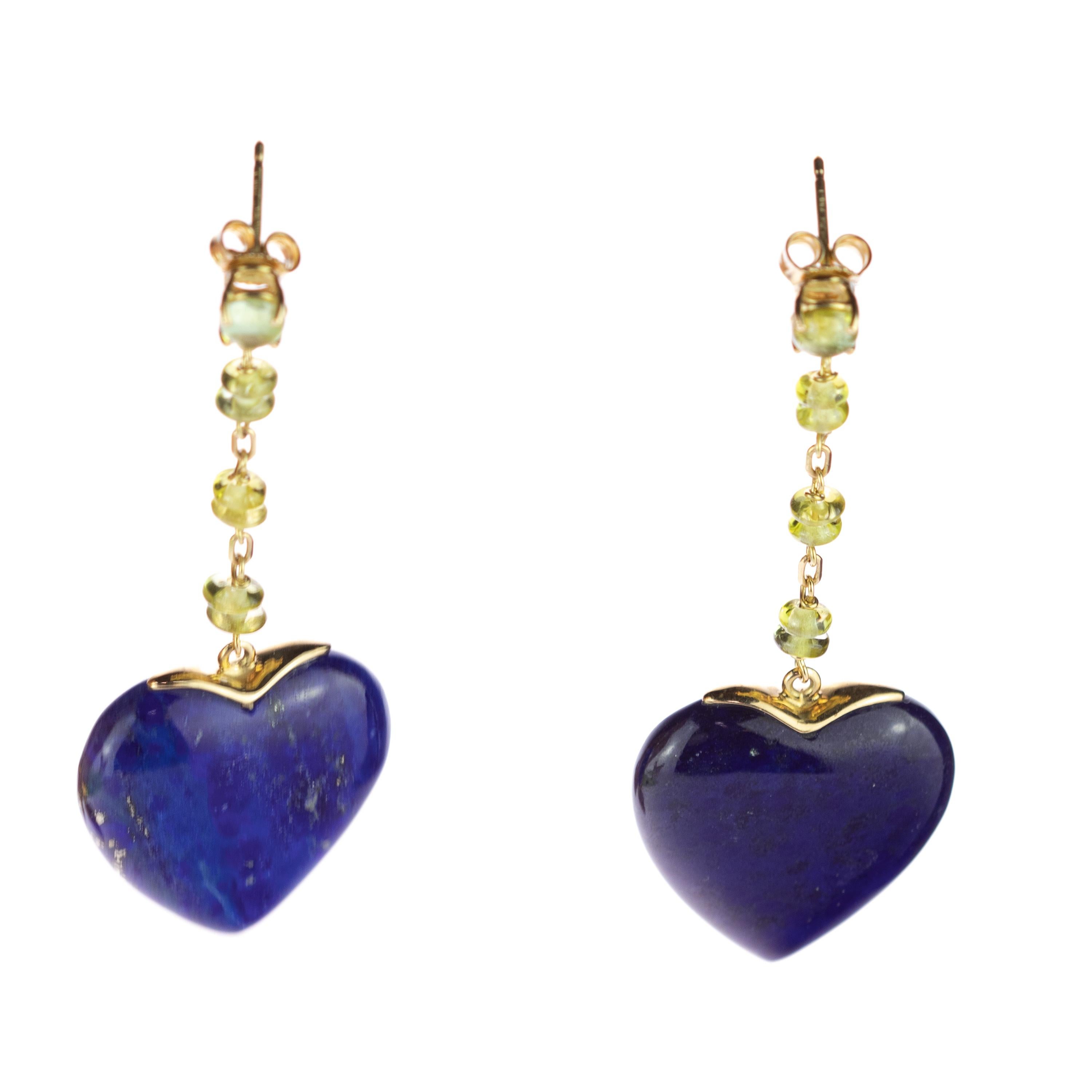 These breathtaking Intini Jewels Lapis Lazuli and Peridot drop earrings, have a sweet design and the most precious stones. Drop dangle earrings composed by a 18 karat yellow long delicate chain, inspired by the pure feeling of love and inner