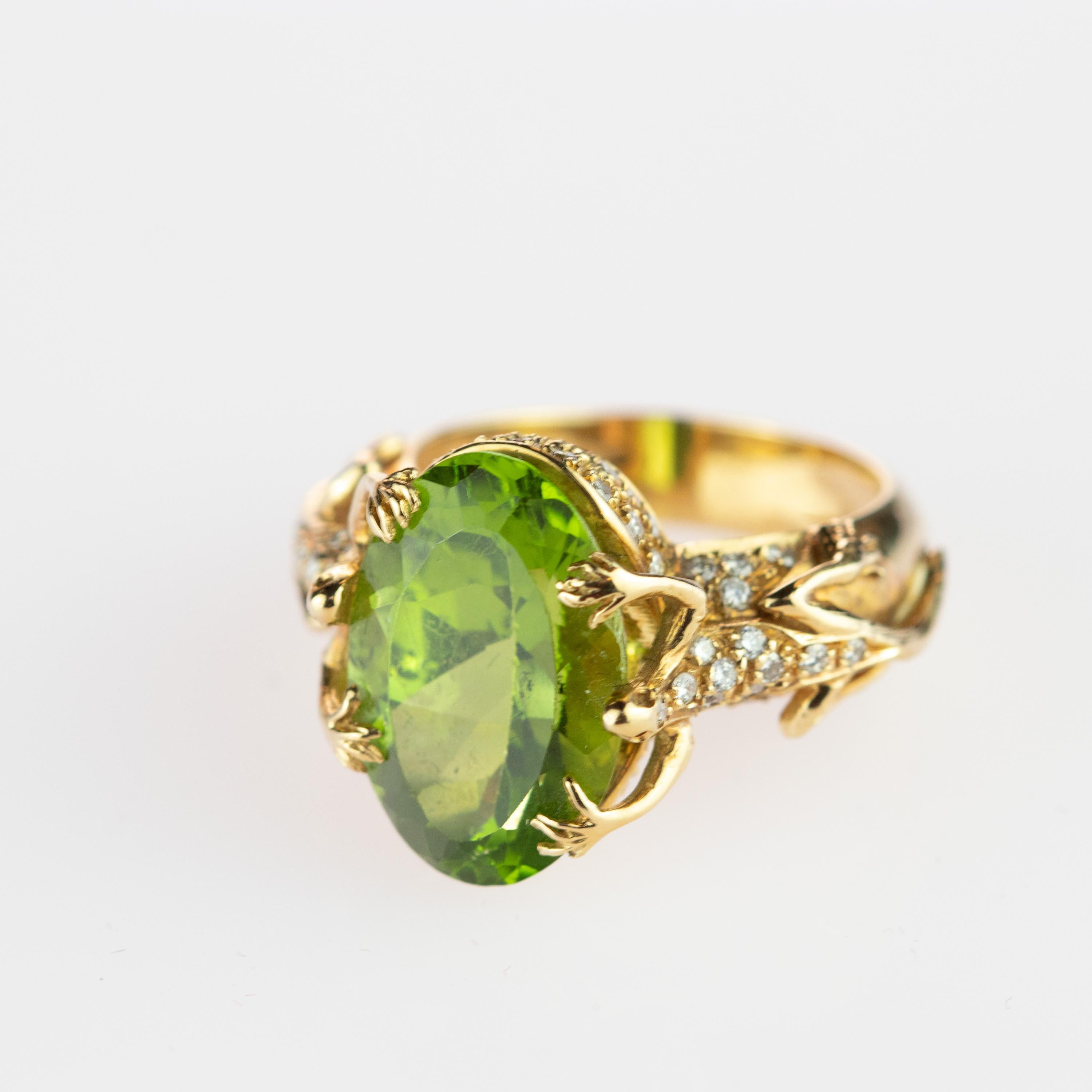 Intini Jewels Lizard Salamander Peridot Diamond 18 Karat Gold Vintage Ring For Sale 4