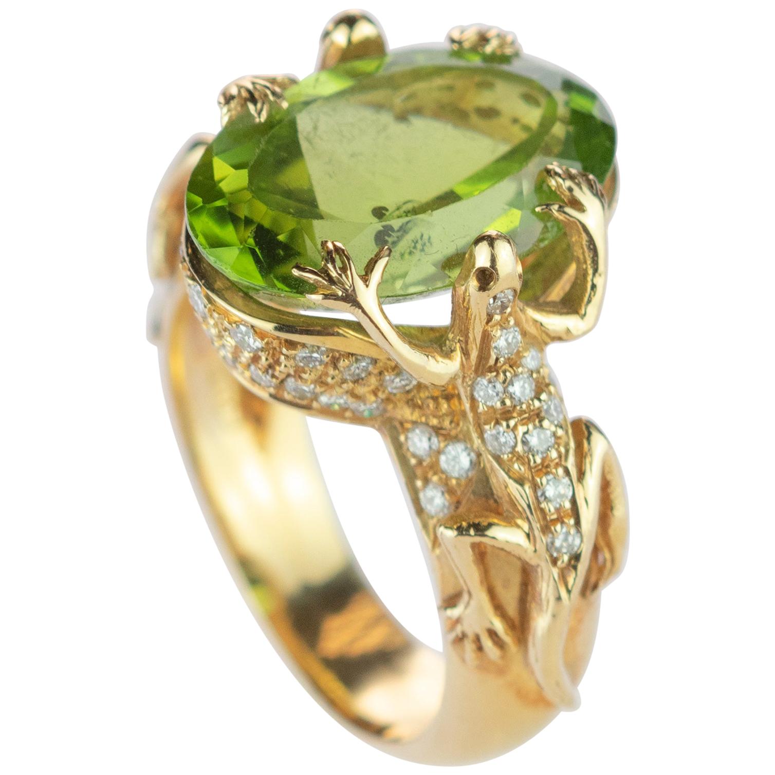 Intini Jewels Lizard Salamander Peridot Diamond 18 Karat Gold Vintage Ring For Sale