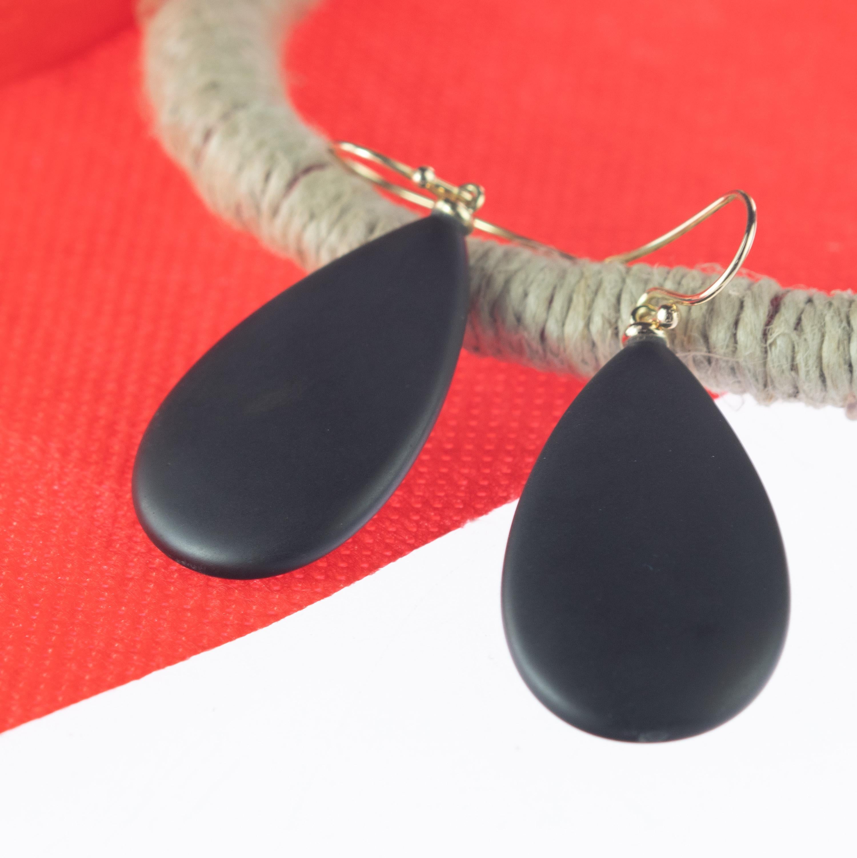 Intini Jewels Boucles d'oreilles cocktail en or et agate noire mate en forme de goutte d'eau, fabrication artisanale Pour femmes en vente