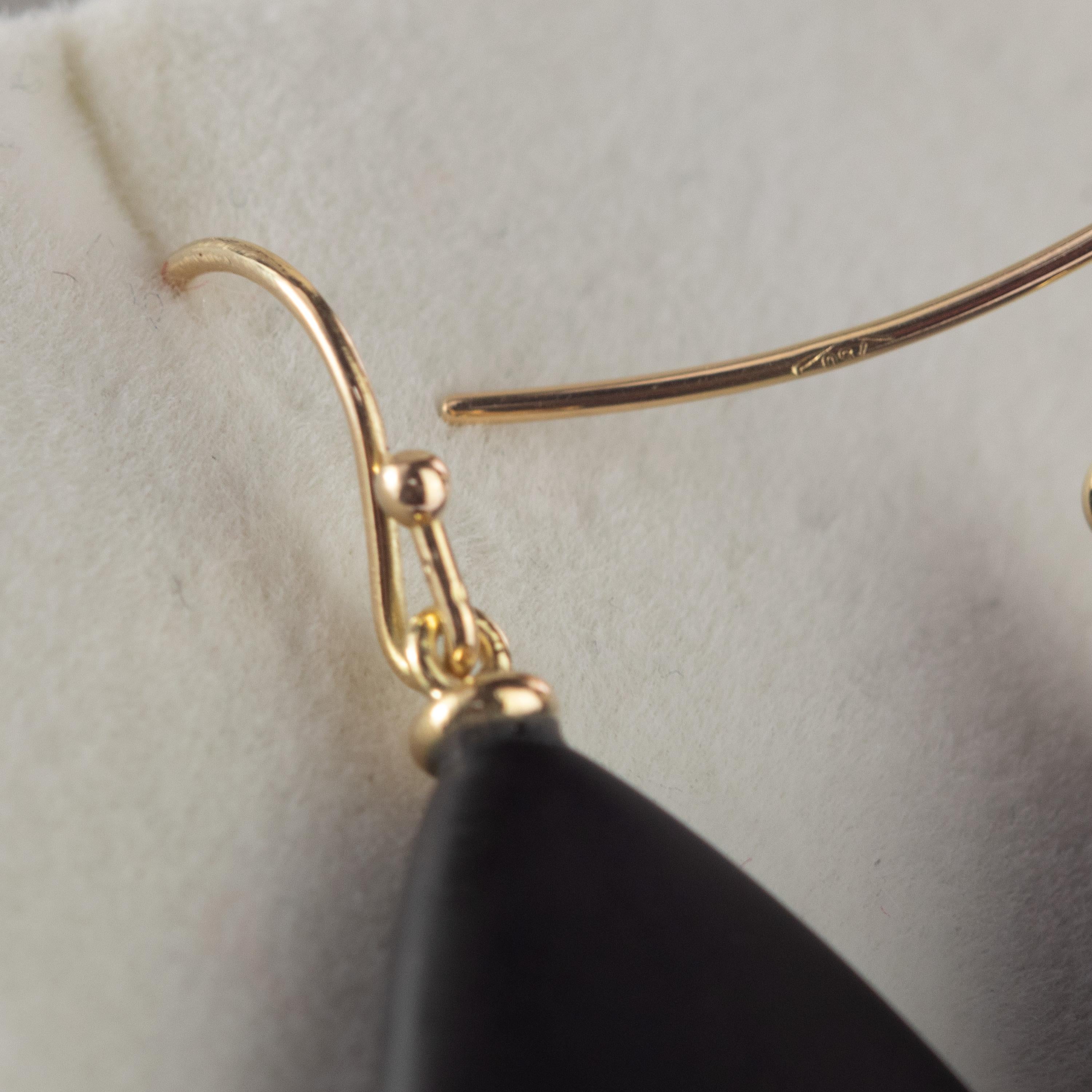 Intini Jewels Boucles d'oreilles cocktail en or et agate noire mate en forme de goutte d'eau, fabrication artisanale en vente 3