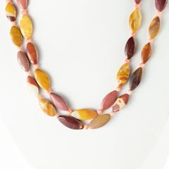Intini Jewels Mookaite Jasper Pink Coral Beaded Boho Long Wrap Around Necklace (collana lunga e avvolgente)