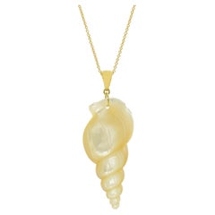 Intini Jewels Mother of Pearl 18K Yellow Gold Shell Pendant Summer Necklace