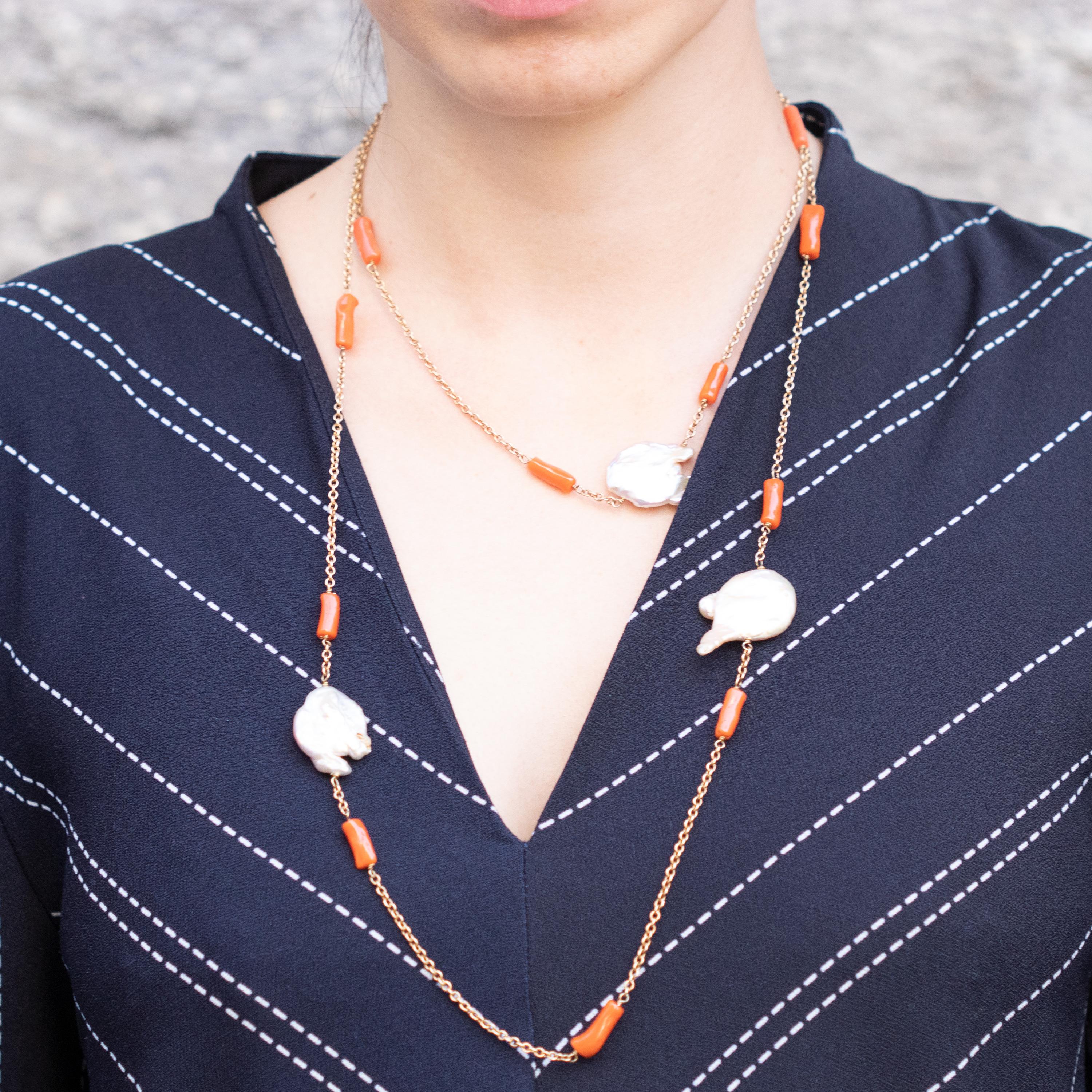 Intini Juwelen Perle Perlmutt Koralle Chips Perlen Boho lange Wickel um Halskette im Angebot 7