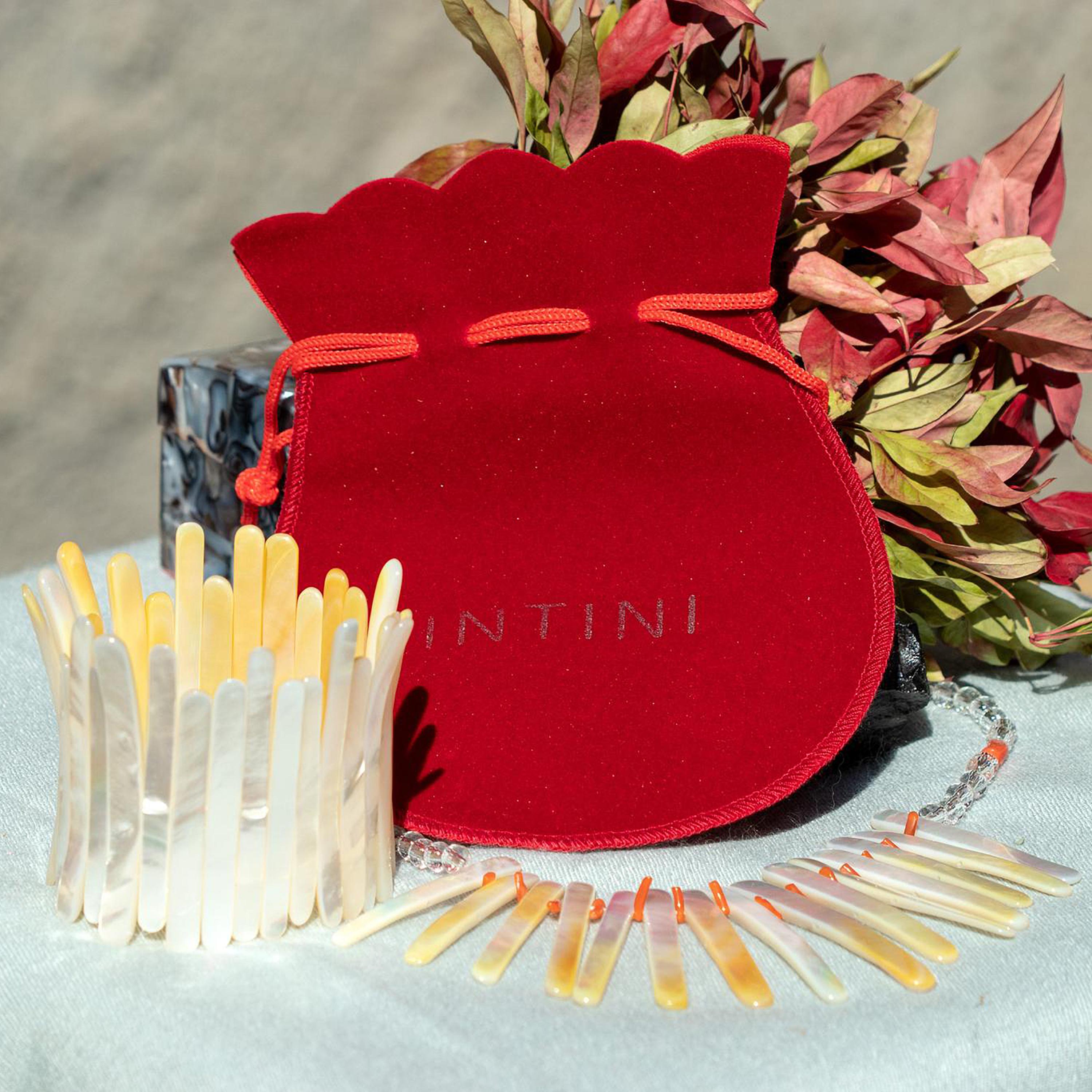 tini Jewels Modernes Set aus Perlenarmband und Halskette aus Perlen, Perlen und Korallen aus Perlen im Angebot 1