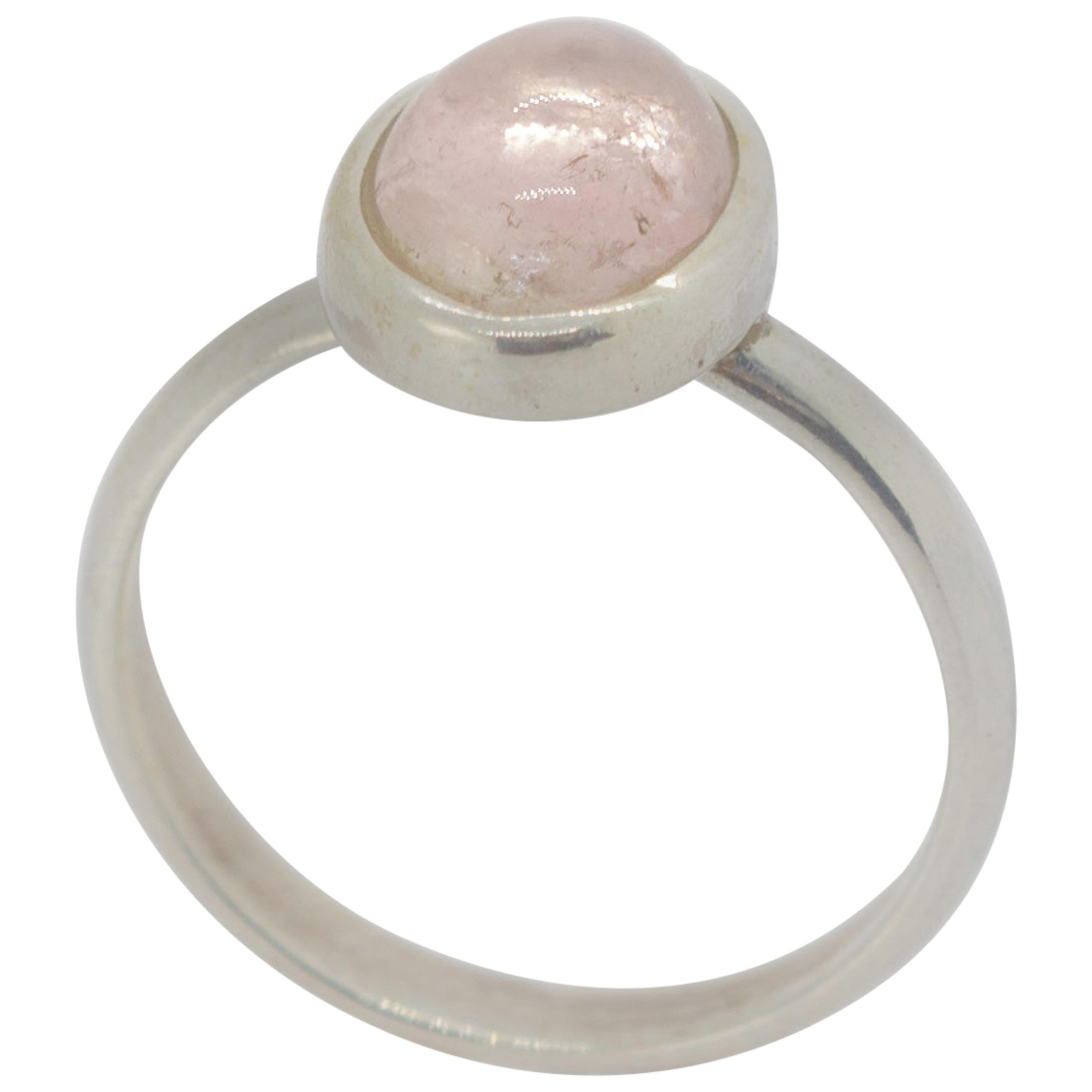 Intini Jewels Natural Pink Tourmaline Oval Cabochon Sterling Silver Chic Ring For Sale