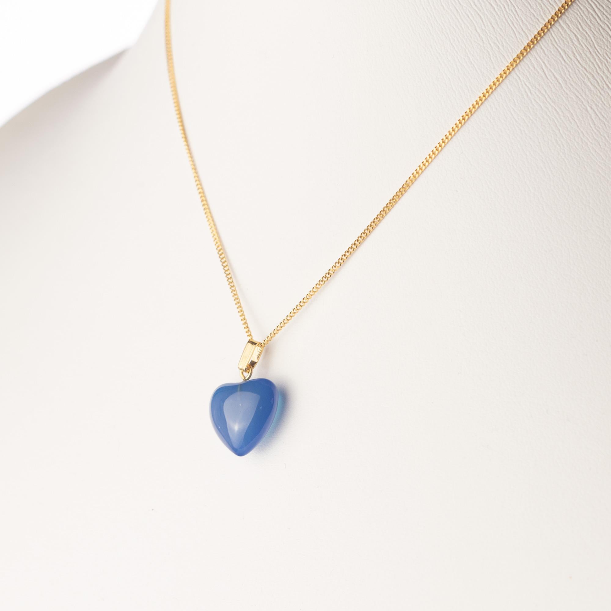 Heart Cut Intini Jewels Natural Quartz Heart Pendant 9 Karat Gold Chain Love Necklace For Sale
