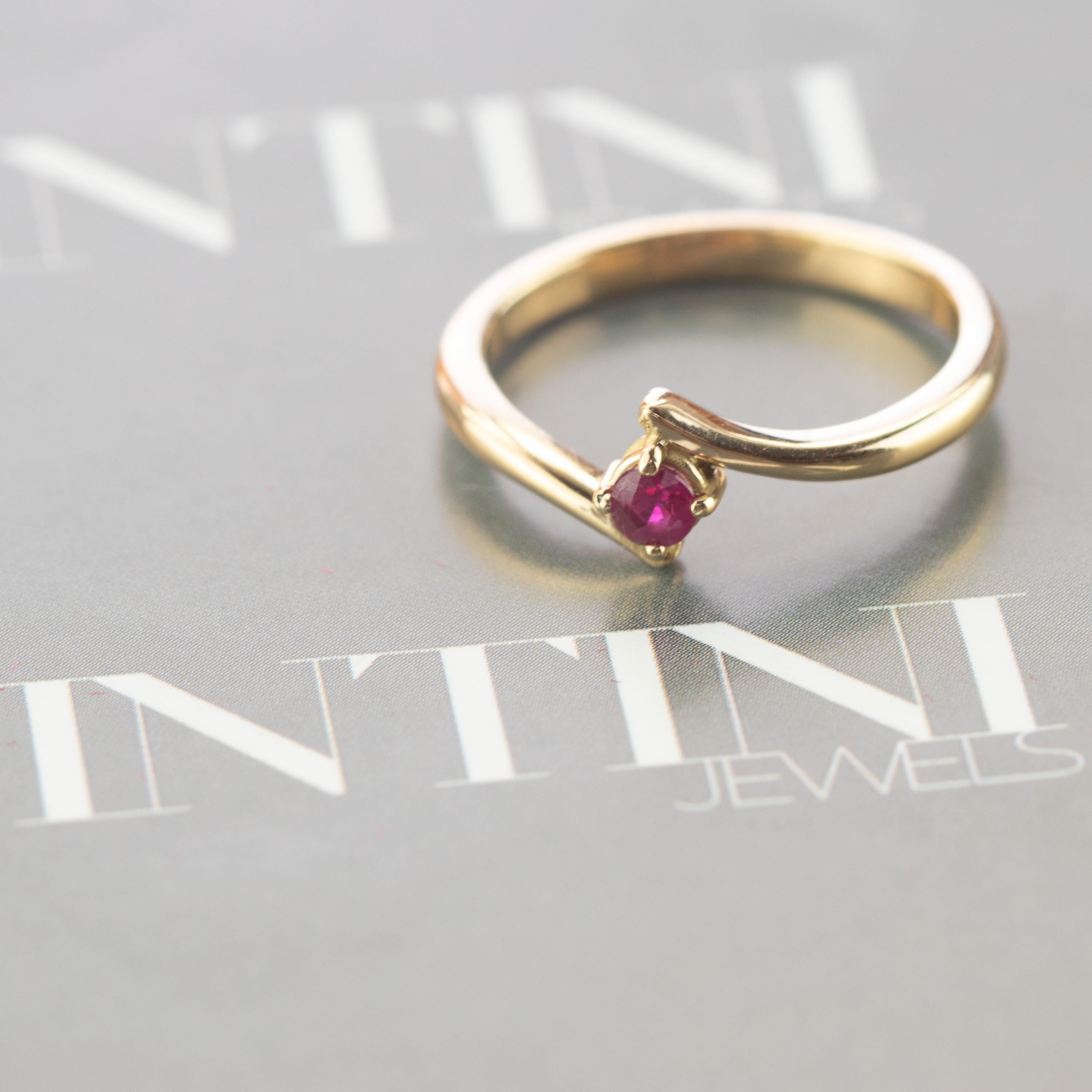 Intini Jewels Bague en or jaune 9 carats avec rubis naturel contrasté et pierre rouge moderne Neuf - En vente à Milano, IT