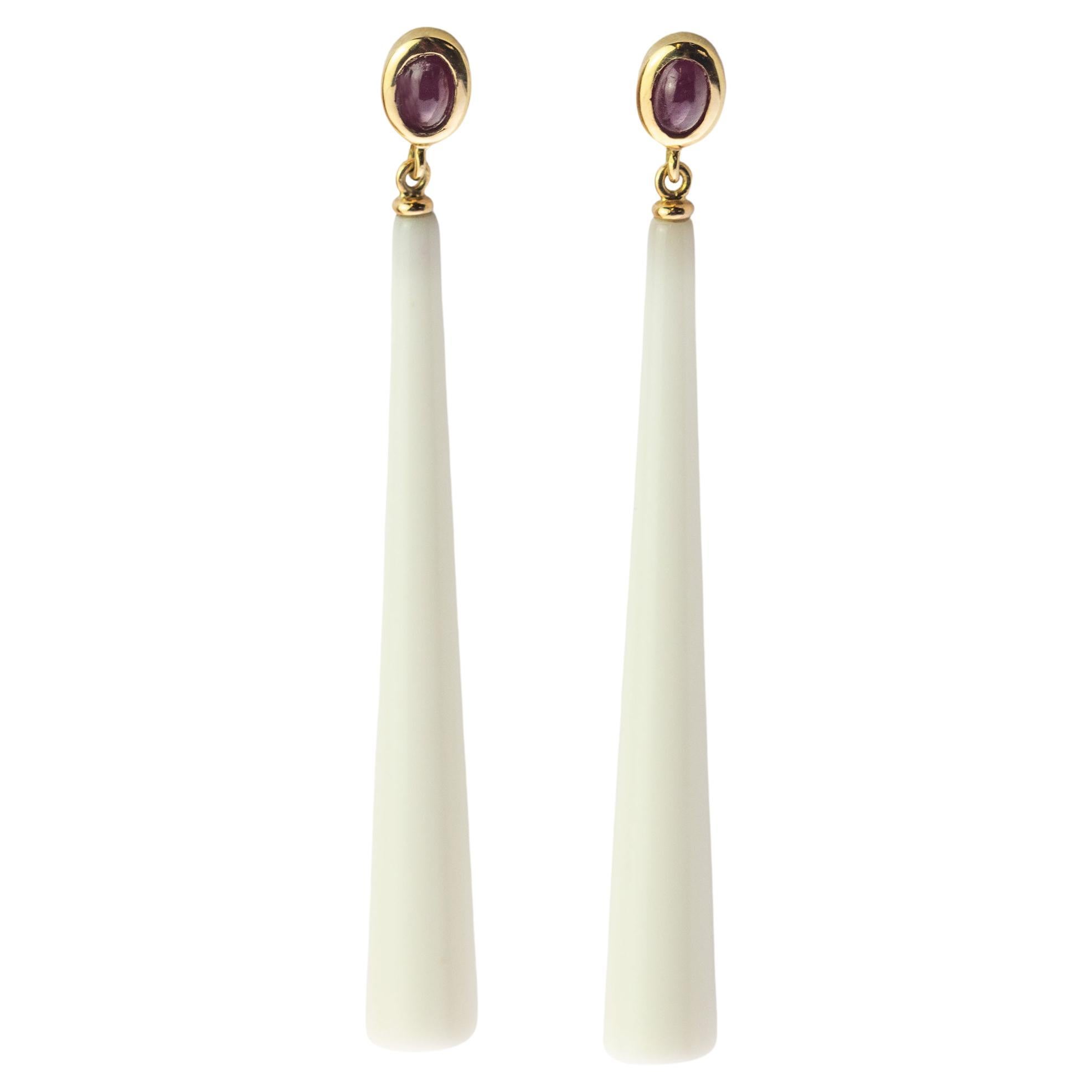 Intini Jewels Boucles d
oreilles cocktail chics en goutte en or 18 carats avec agate blanche et rubis naturel