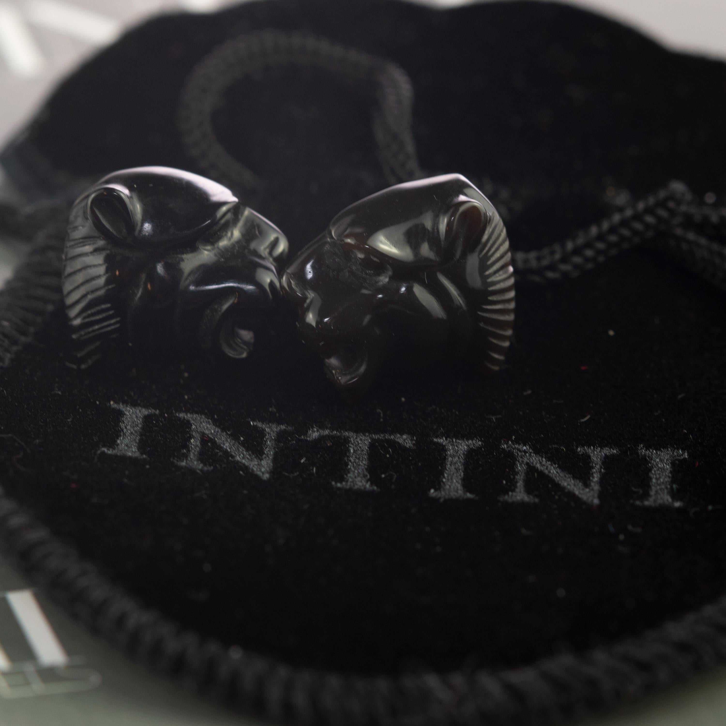 Donna Intini Jewels Panther, orecchini in oro 14 carati con agata nera, fatti a mano in Italia in vendita