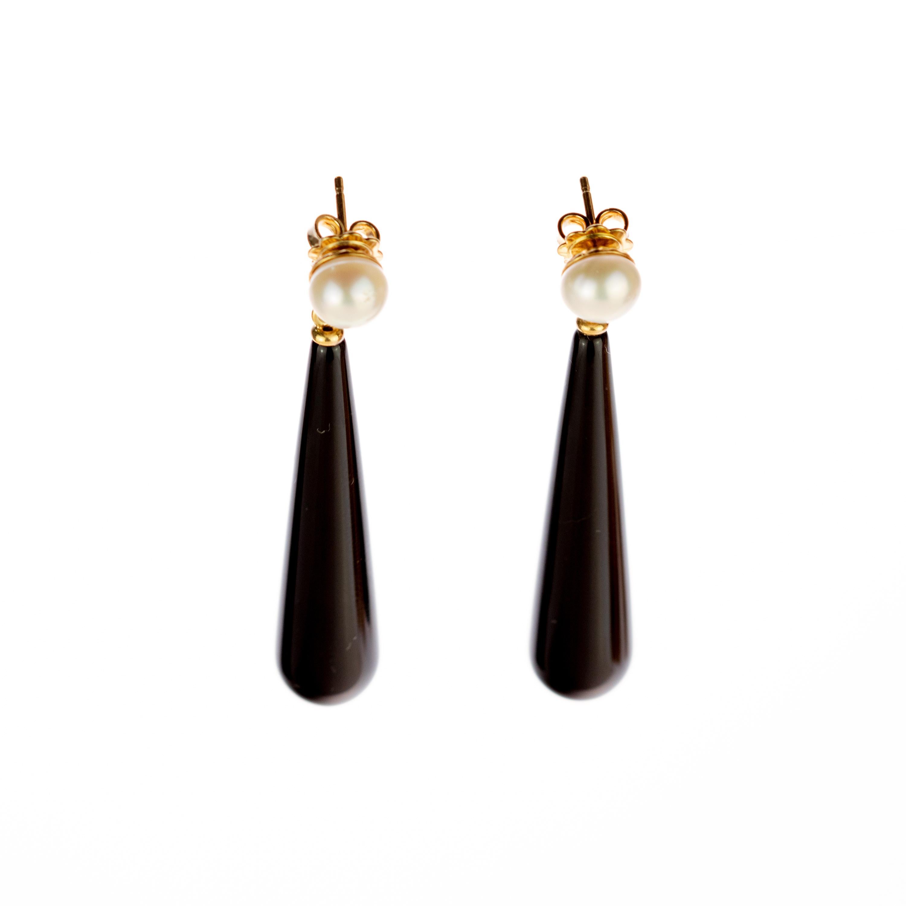Art Deco Intini Jewels Pearl Black Agate 18 Karat Gold Bold Tear Drop Dangle Earrings For Sale