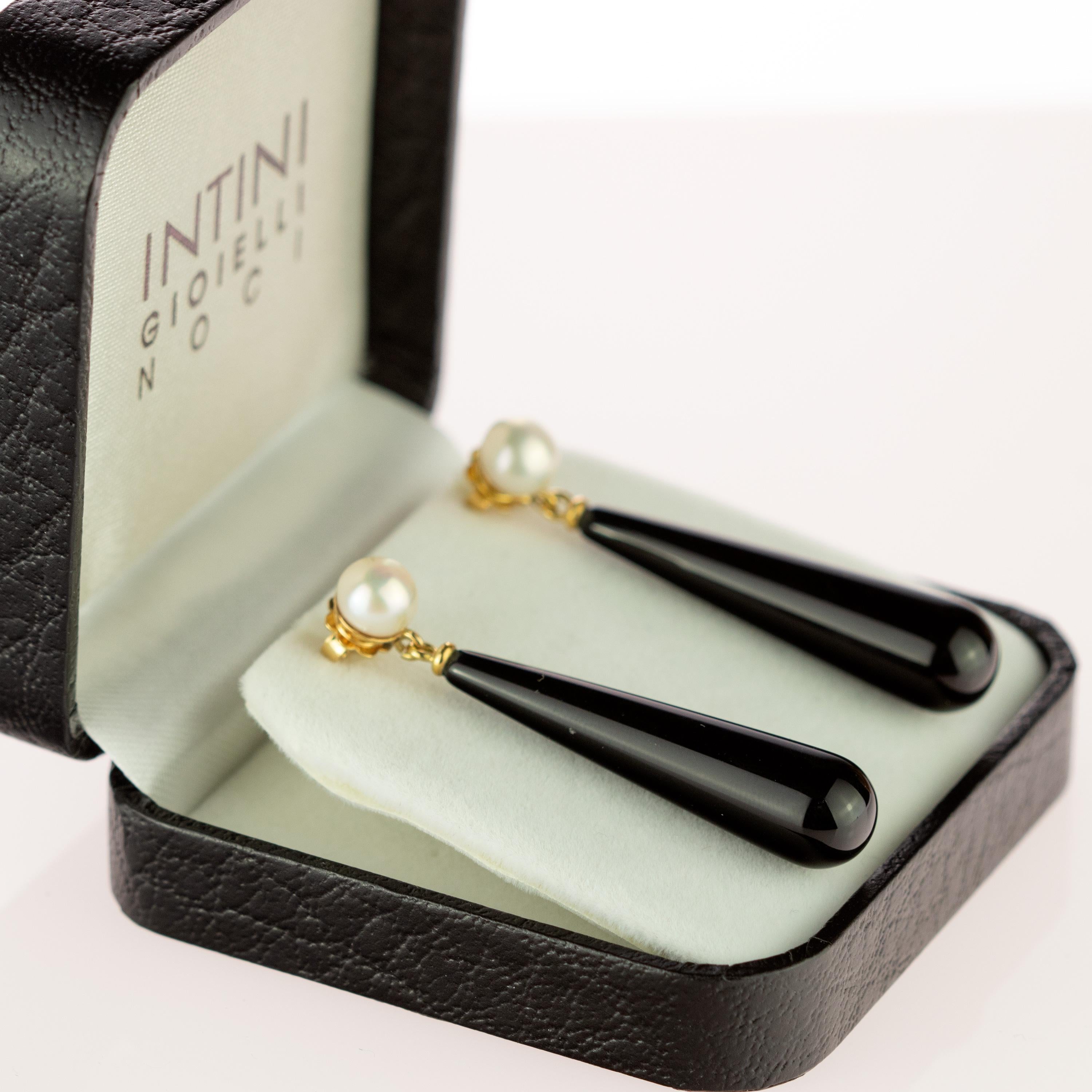 Intini Jewels Pearl Black Agate 18 Karat Gold Bold Tear Drop Dangle Earrings For Sale 1