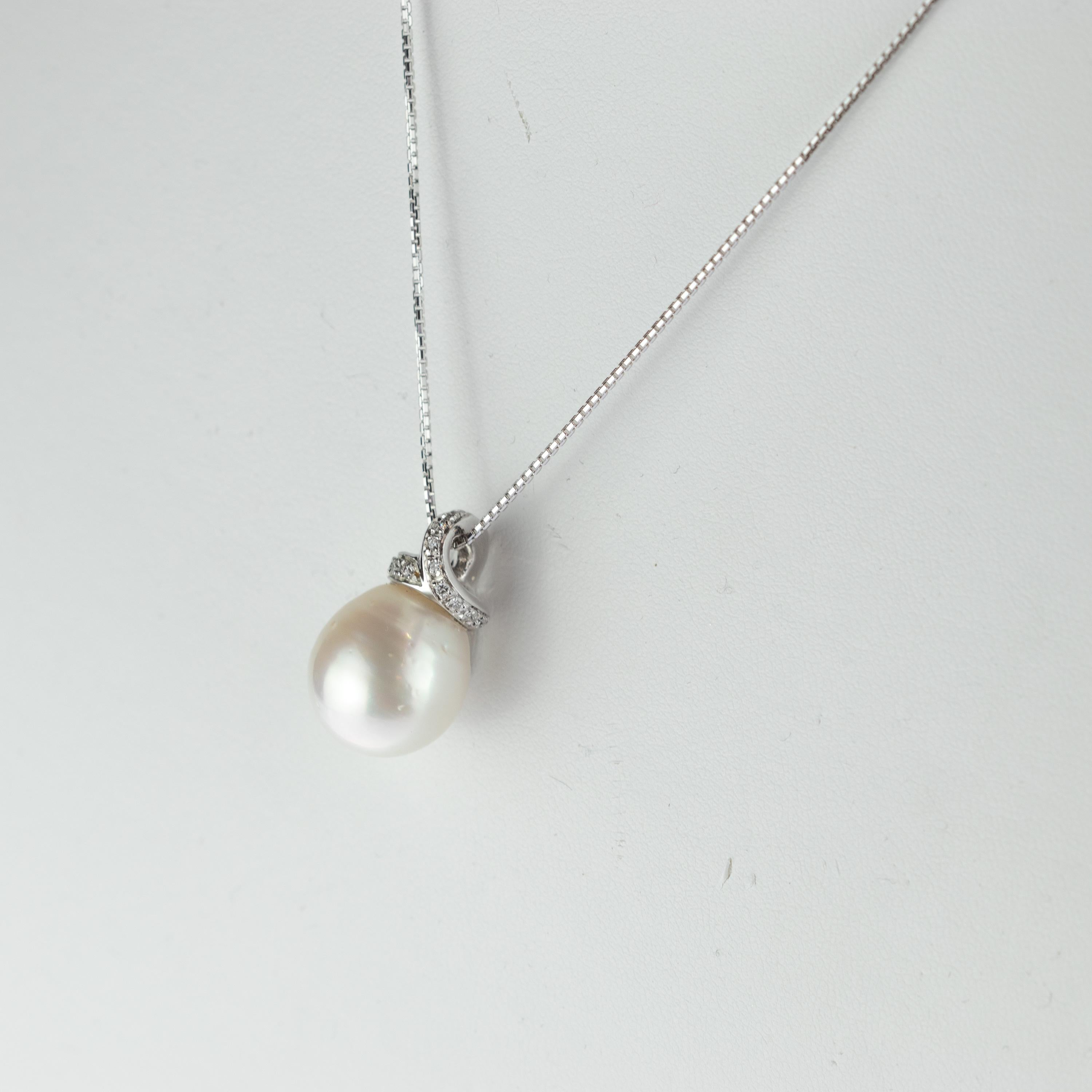 Romantic Intini Jewels Pearl Diamond Pendant 18 Karat White Gold Crafted Chain Necklace For Sale