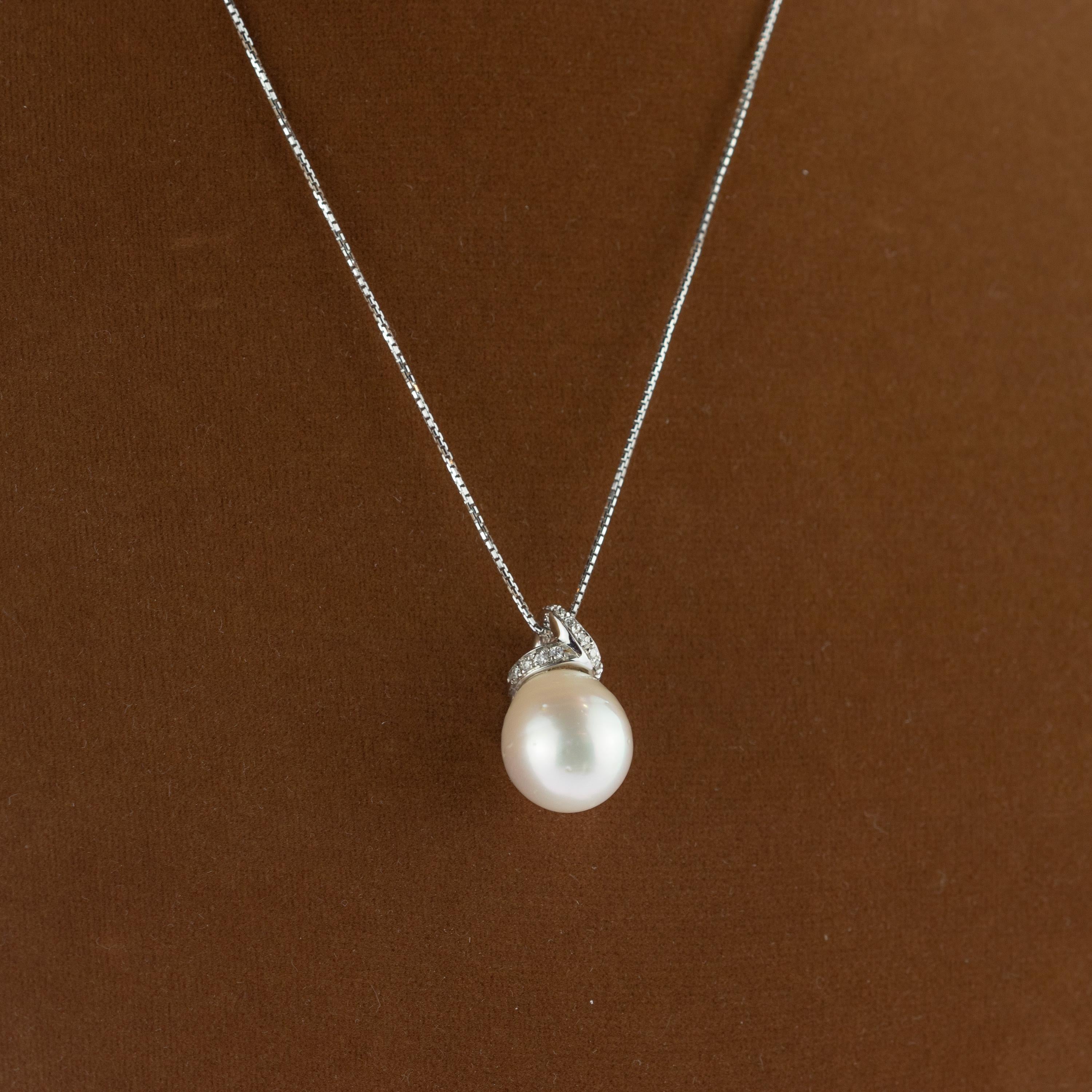 Women's or Men's Intini Jewels Pearl Diamond Pendant 18 Karat White Gold Crafted Chain Necklace For Sale