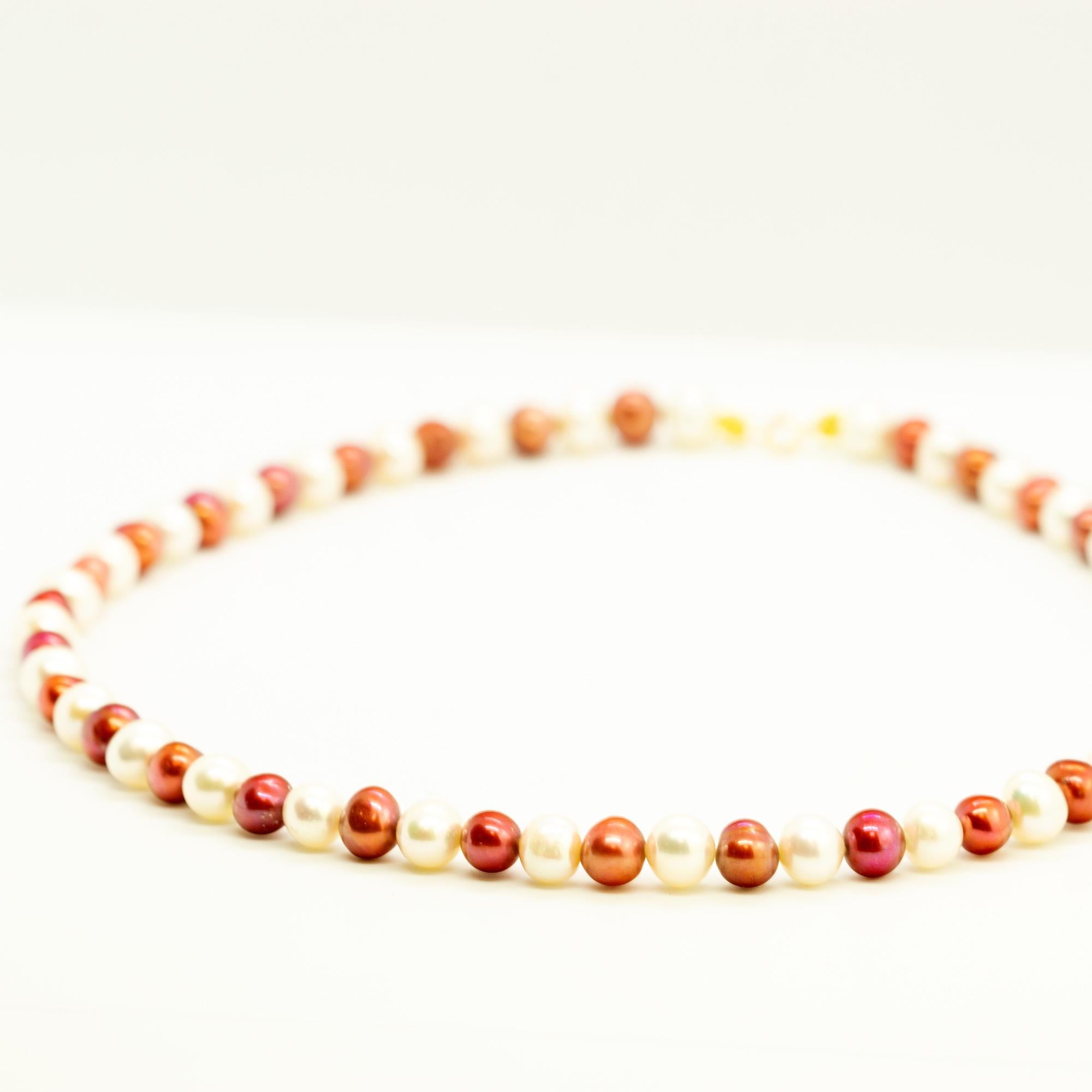 Art nouveau Intini Collier en or 18 carats avec fermeture en perles, perles et perles style Boho Chic Deco en vente