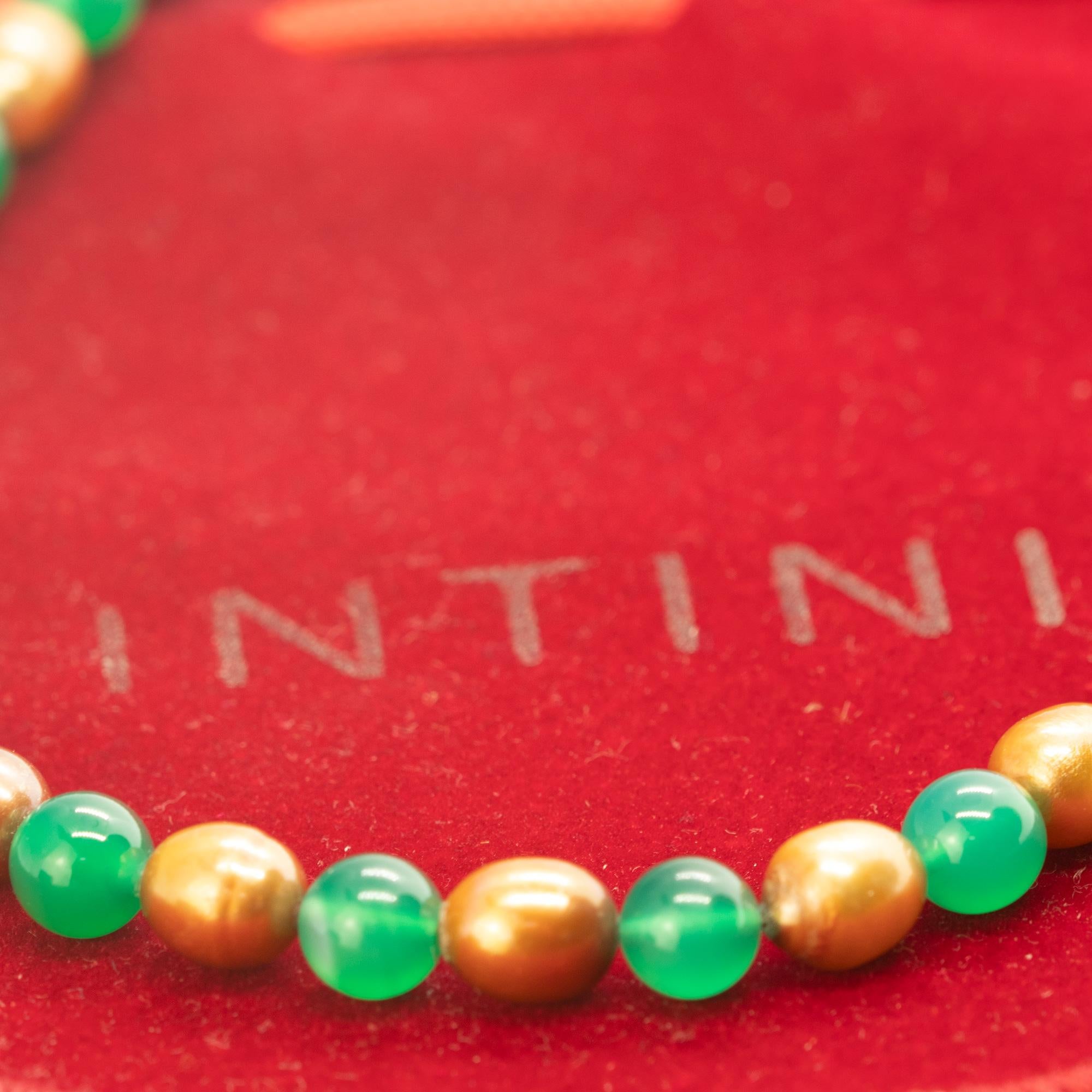 Intini Jewels Perle e quarzo verde 18 carati Chiusura in oro Collana Boho Chic in oro In condizioni Nuovo in vendita a Milano, IT