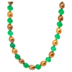 Intini Jewels Pearls Green Quartz 18 Karat Gold Closure Gold Boho Chic Necklace