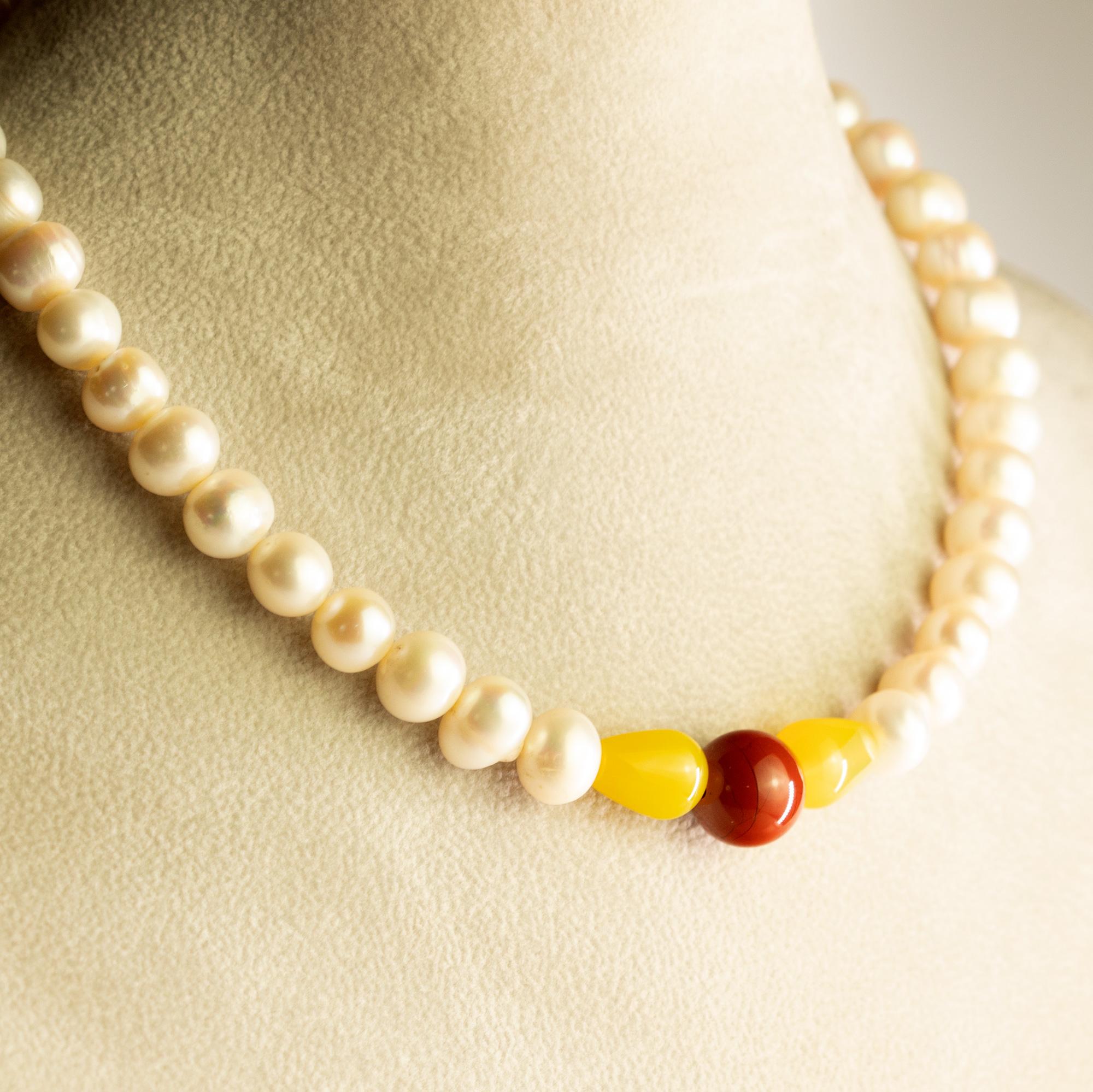 Intini Collier de perles, perles et agate jaune, jaspe rouge, or et perles style Boho Chic Deco Neuf - En vente à Milano, IT