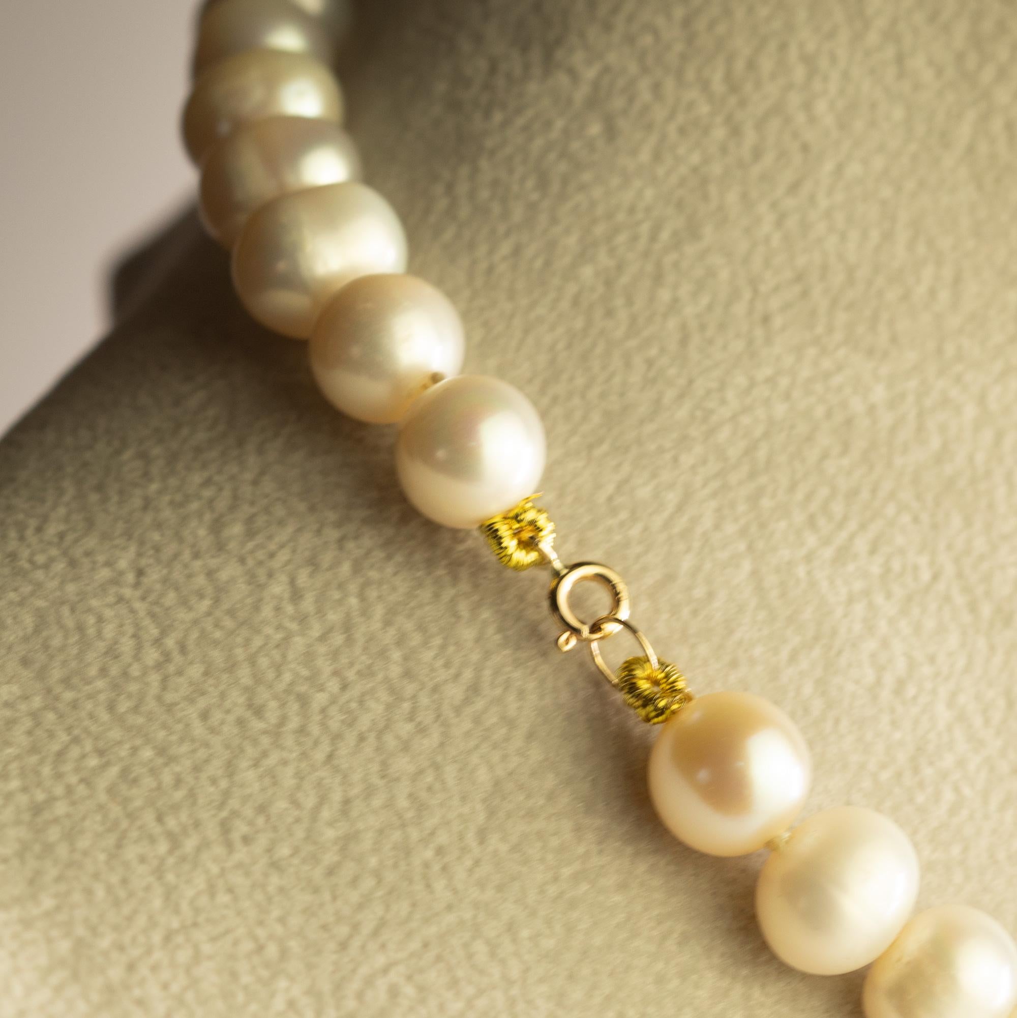 Intini Collier de perles, perles et agate jaune, jaspe rouge, or et perles style Boho Chic Deco Unisexe en vente