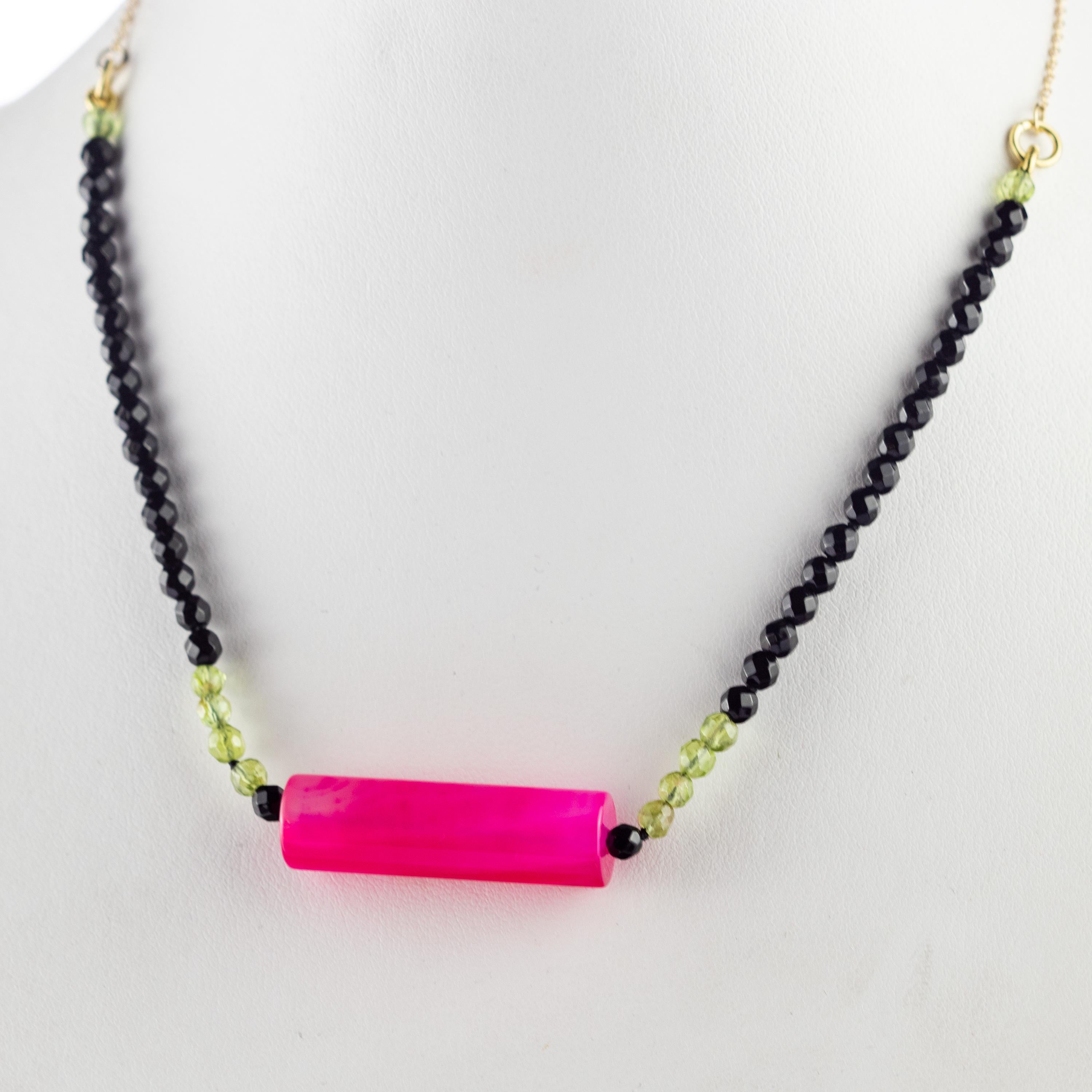 Intini Jewels Collier cocktail chic à chaîne en or jaune 14 carats avec péridots et agate Pour femmes en vente