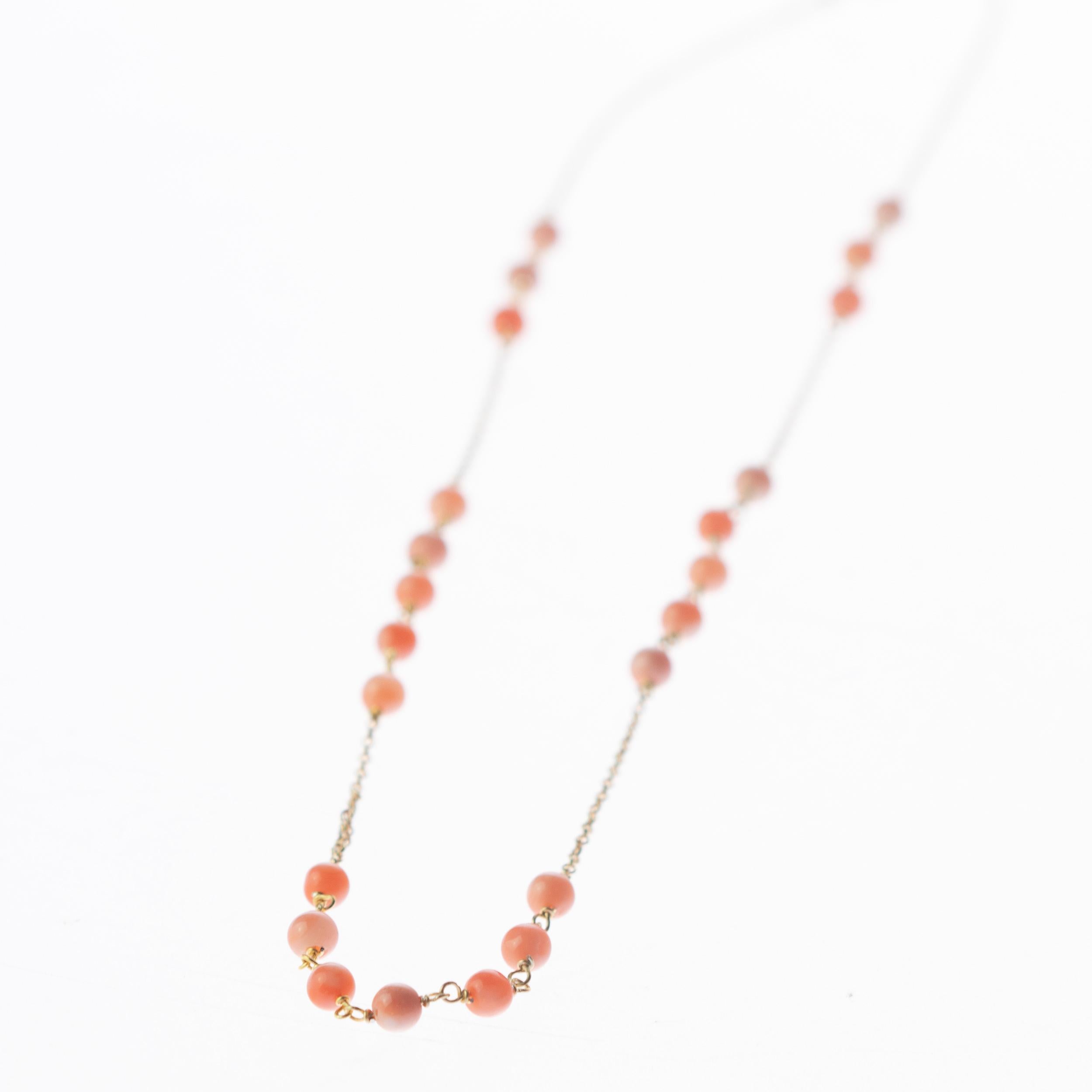 Modern Intini Jewels Pink Coral Spheres 18 Karat Yellow Gold Chain Cocktail Necklace For Sale