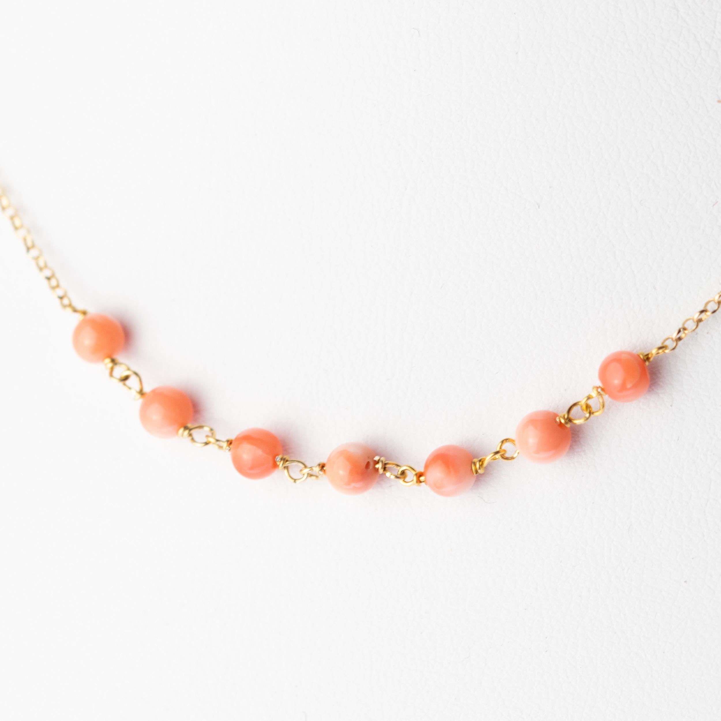 Intini Jewels Pink Coral Spheres 18 Karat Yellow Gold Chain Cocktail Necklace For Sale 1