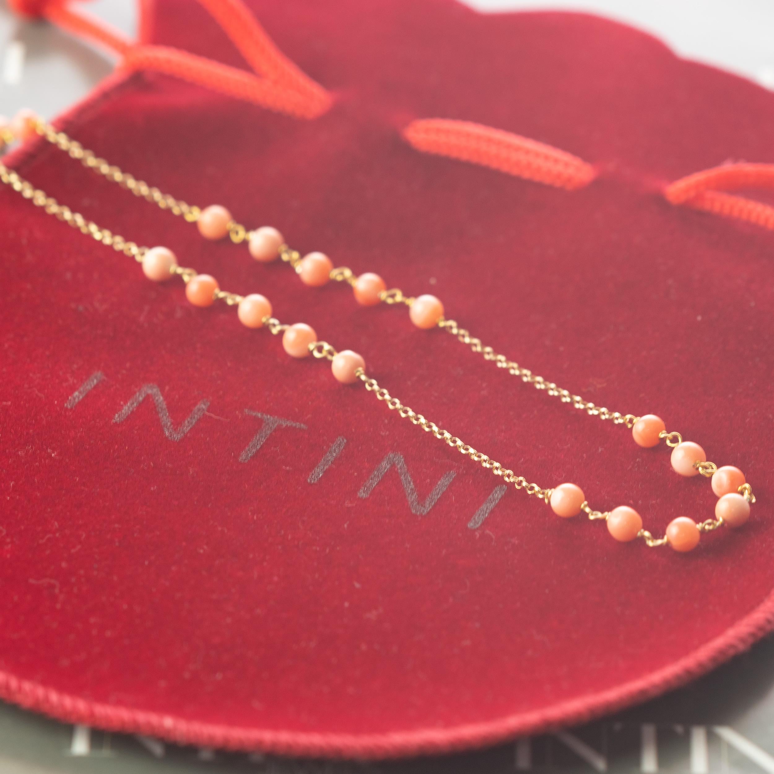 Marvellous necklace starring pure pink natural coral spheres, for a bright charm of uniqueness. Luminous jewel with natural precious jewellery on elegant Golden Plate setting. 
 
The origin of coral is explained in Greek mythology by the story of