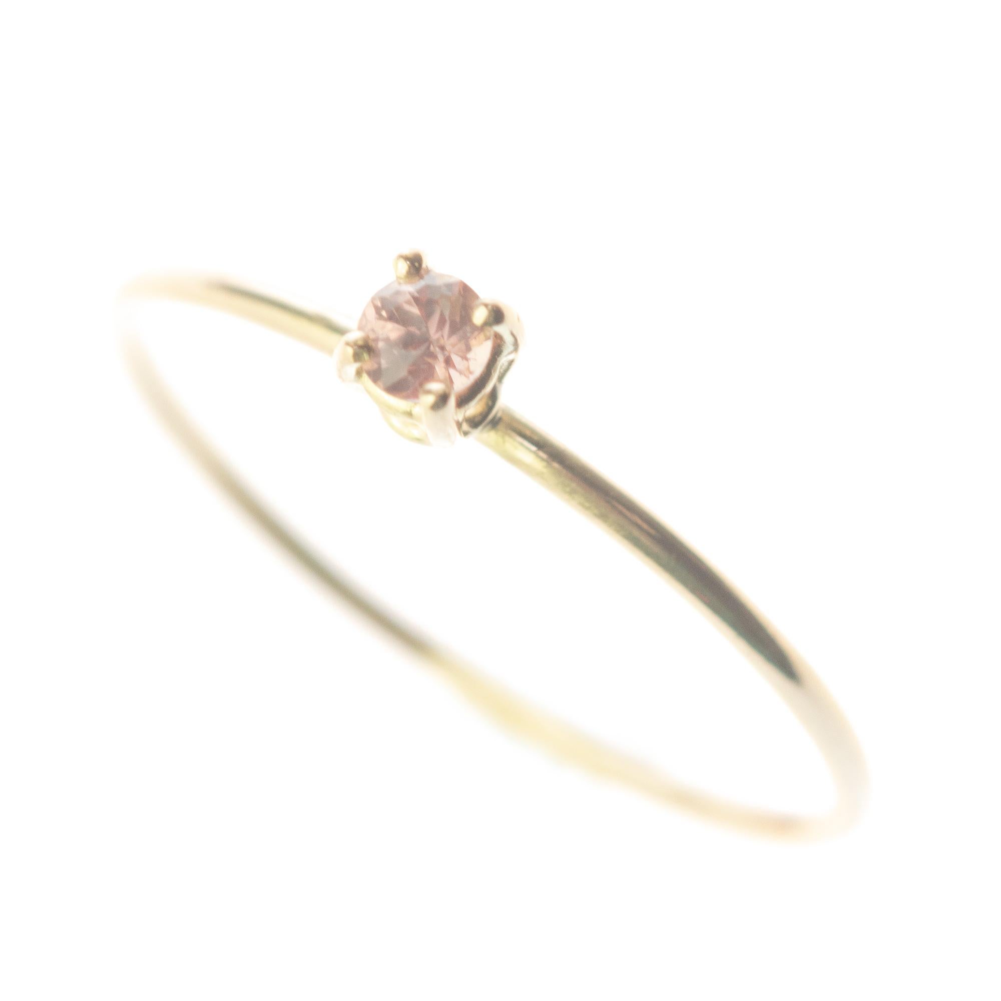 Intini Jewels Bague joaillerie moderne et chic en or 14 carats avec saphir rose, faite à la main Pour femmes en vente