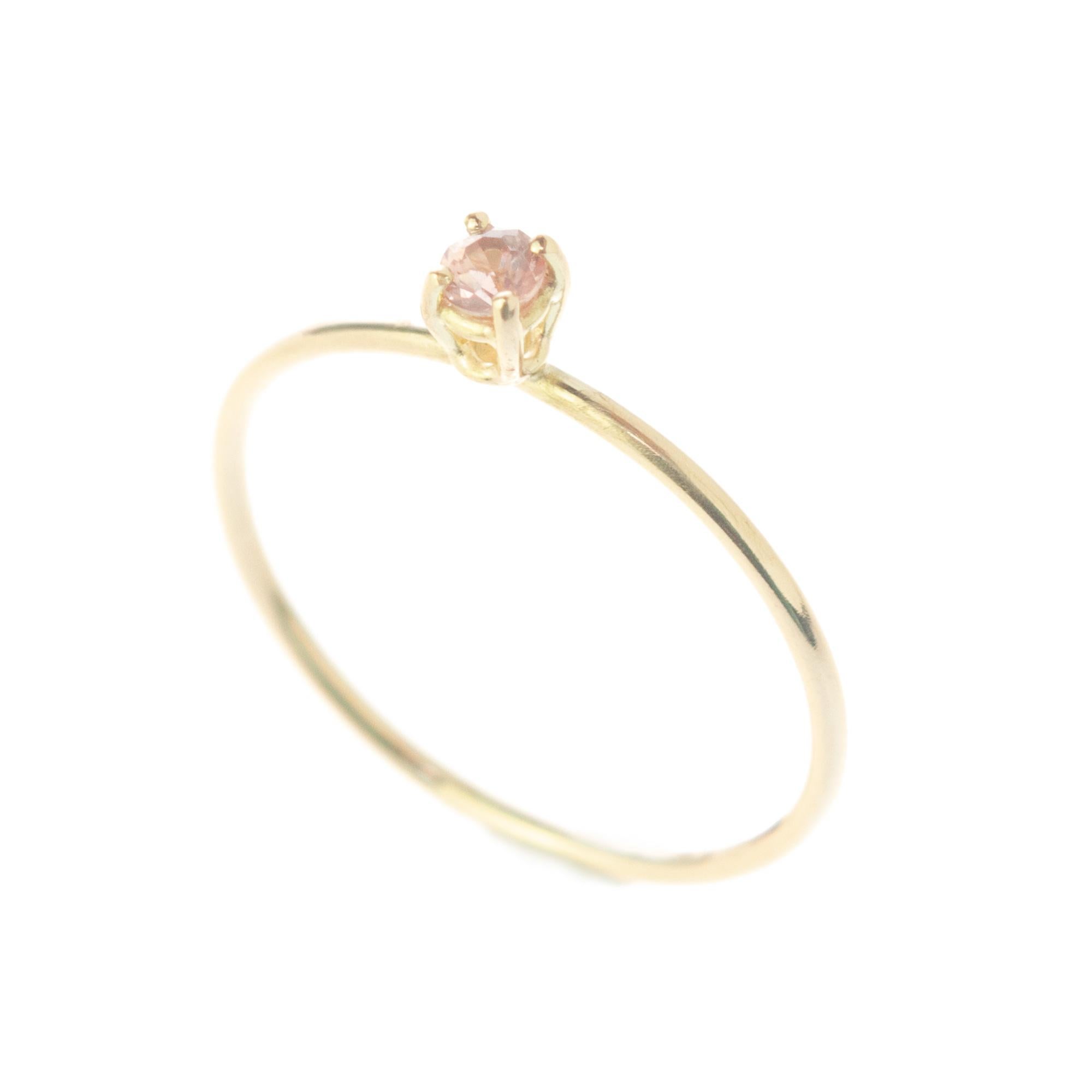 Women's Intini Jewels Pink Sapphire 18 Karat Gold Band Handmade Modern Chic Ring For Sale