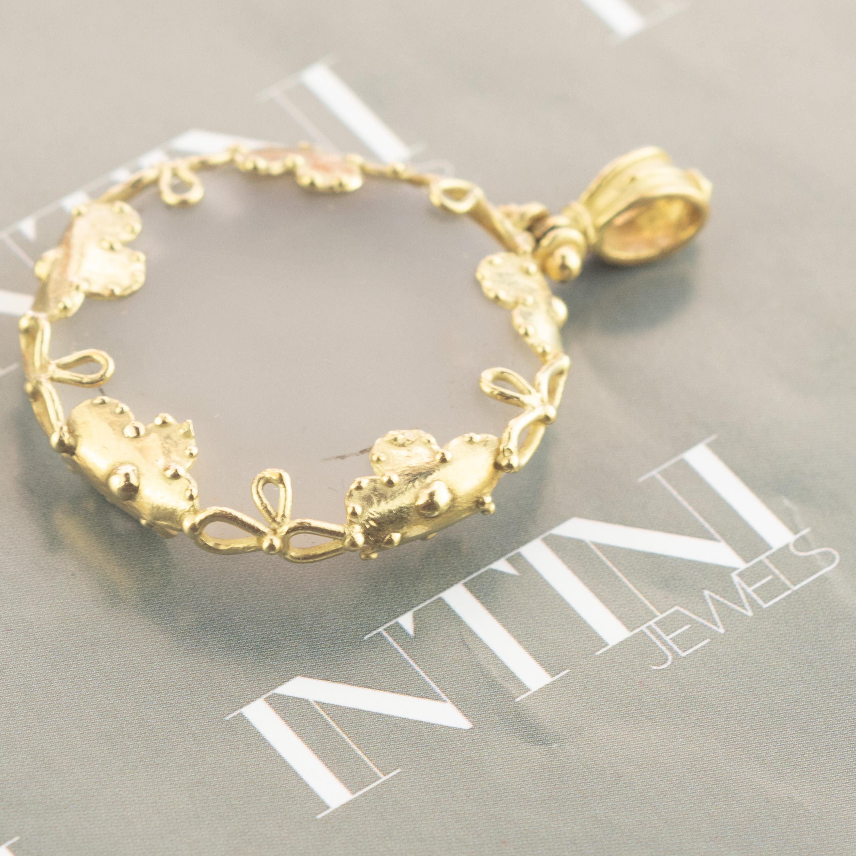 Art nouveau Intini Jewels Pendentif fleur en or 18 carats, quartz, cristal de roche et quartz, fait à la main en vente