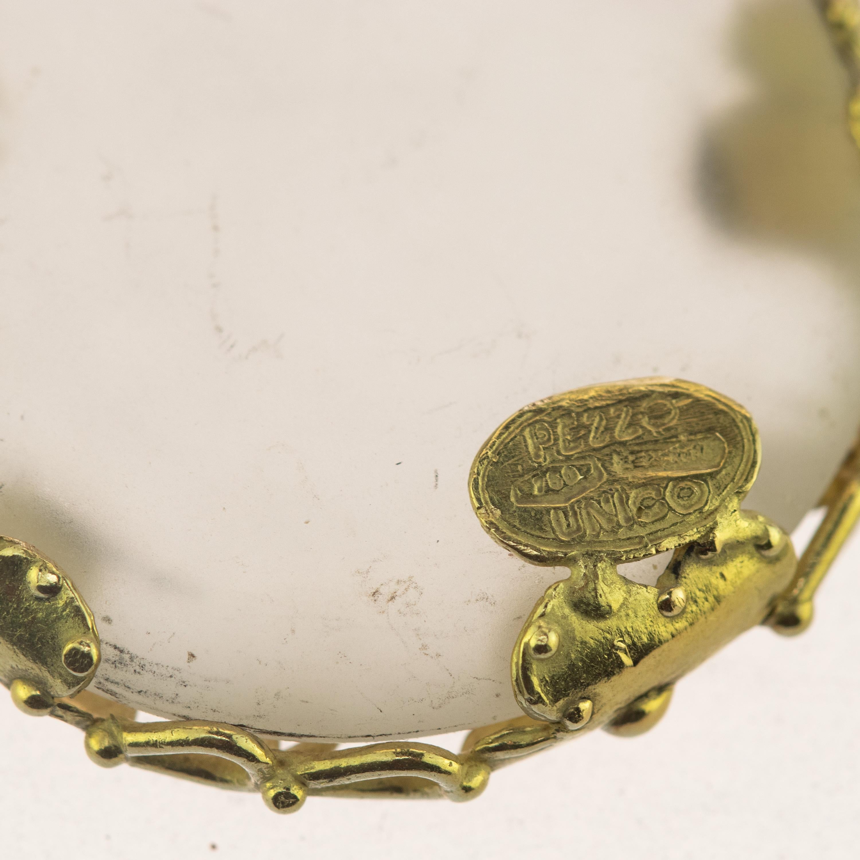 Taille ronde Intini Jewels Pendentif fleur en or 18 carats, quartz, cristal de roche et quartz, fait à la main en vente