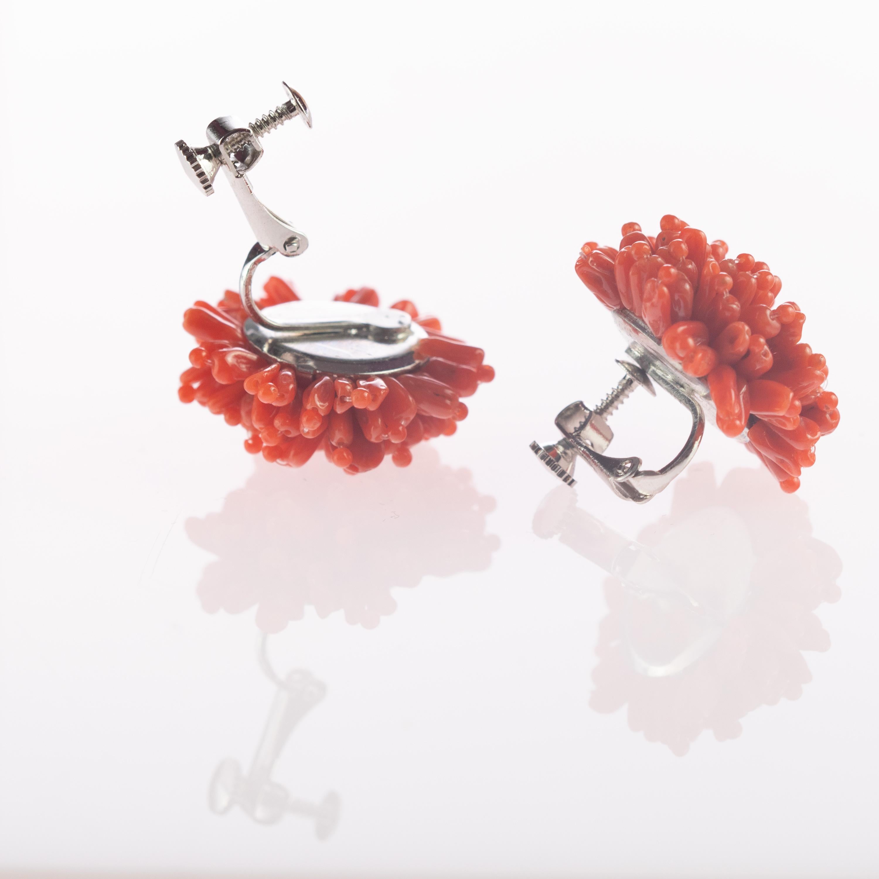 Women's Intini Jewels Red Mediterranean Coral Flower Handmade Clip-On Cocktail Earrings For Sale