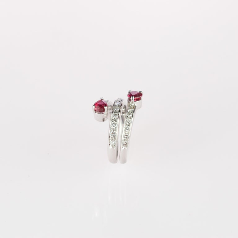 Intini Jewels Ruby Diamond 18 Karat White Gold Spiral Contrarie Ring In New Condition For Sale In Milano, IT
