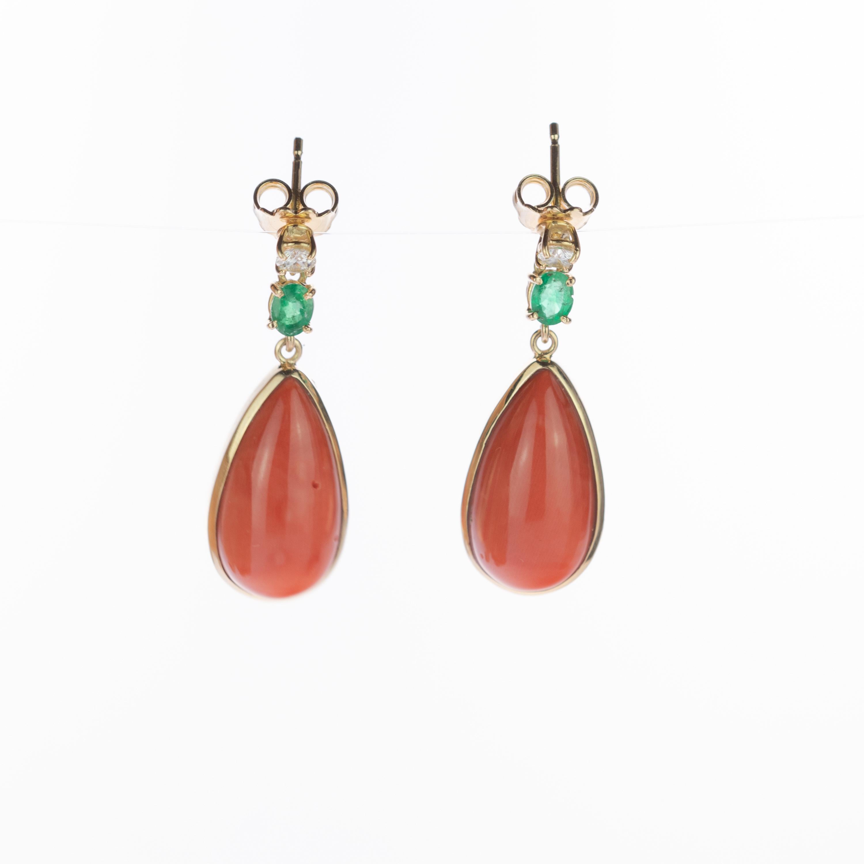 Mixed Cut Intini Jewels Salmon Coral Tear Emerald Diamond 18 Karat Gold Chic Drop Earrings For Sale