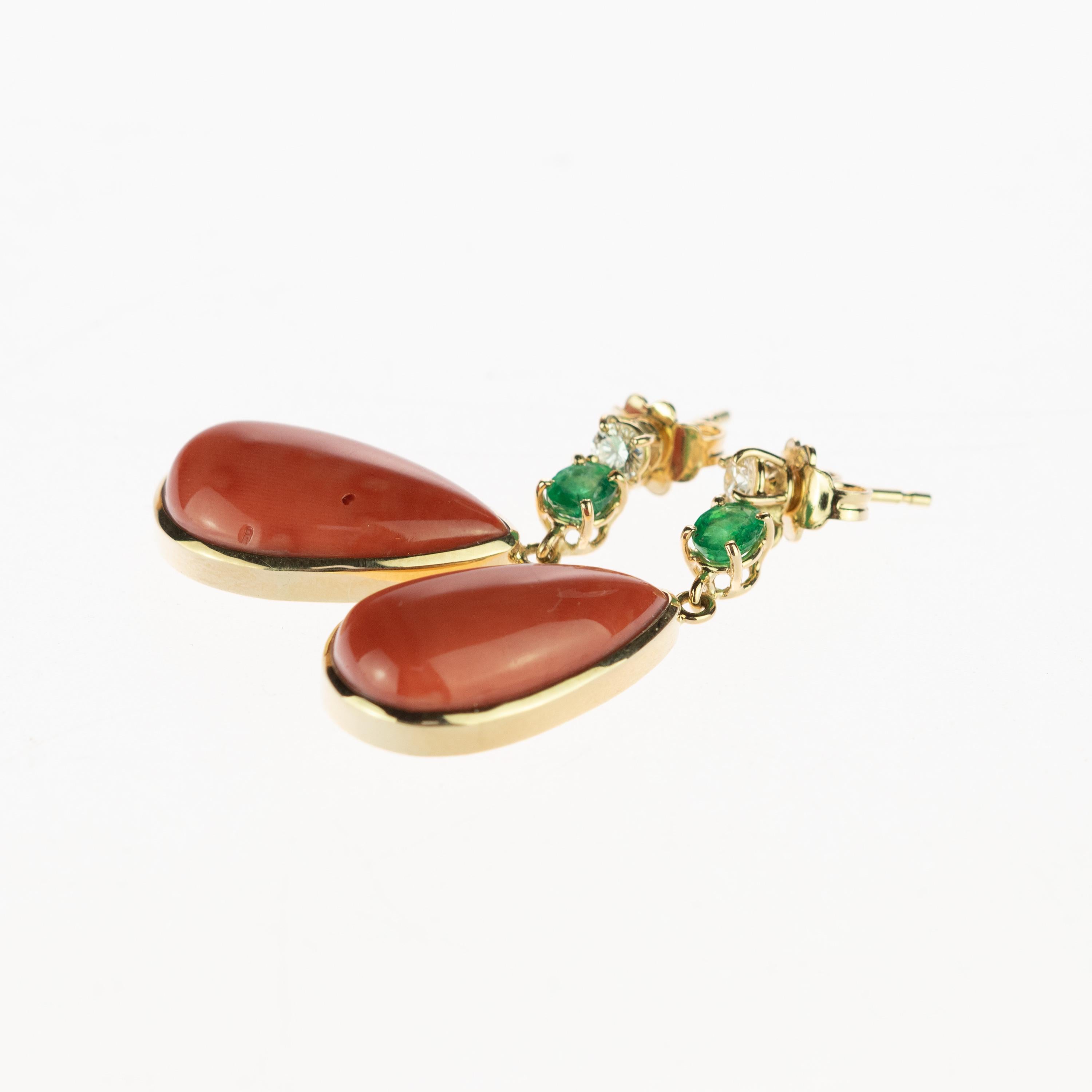 Intini Jewels Salmon Coral Tear Emerald Diamond 18 Karat Gold Chic Drop Earrings For Sale 2