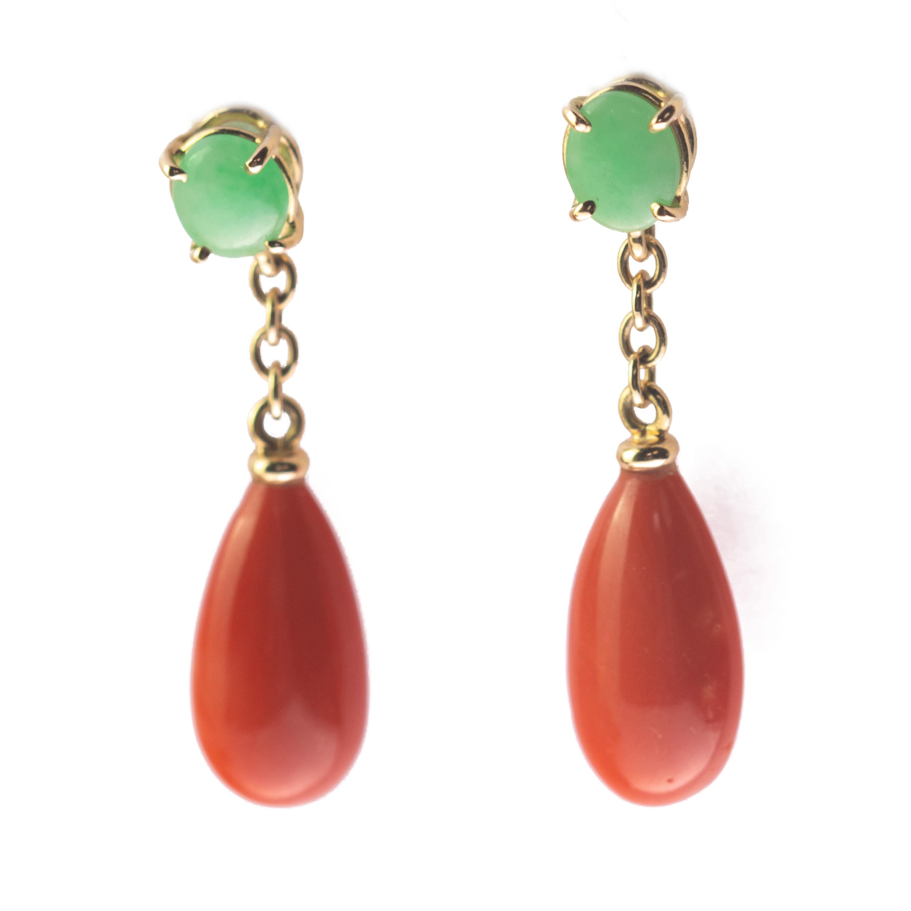 Artisan Intini Jewels Salmon Coral Tear Jade 18 Karat Gold Chic Drop Earrings For Sale