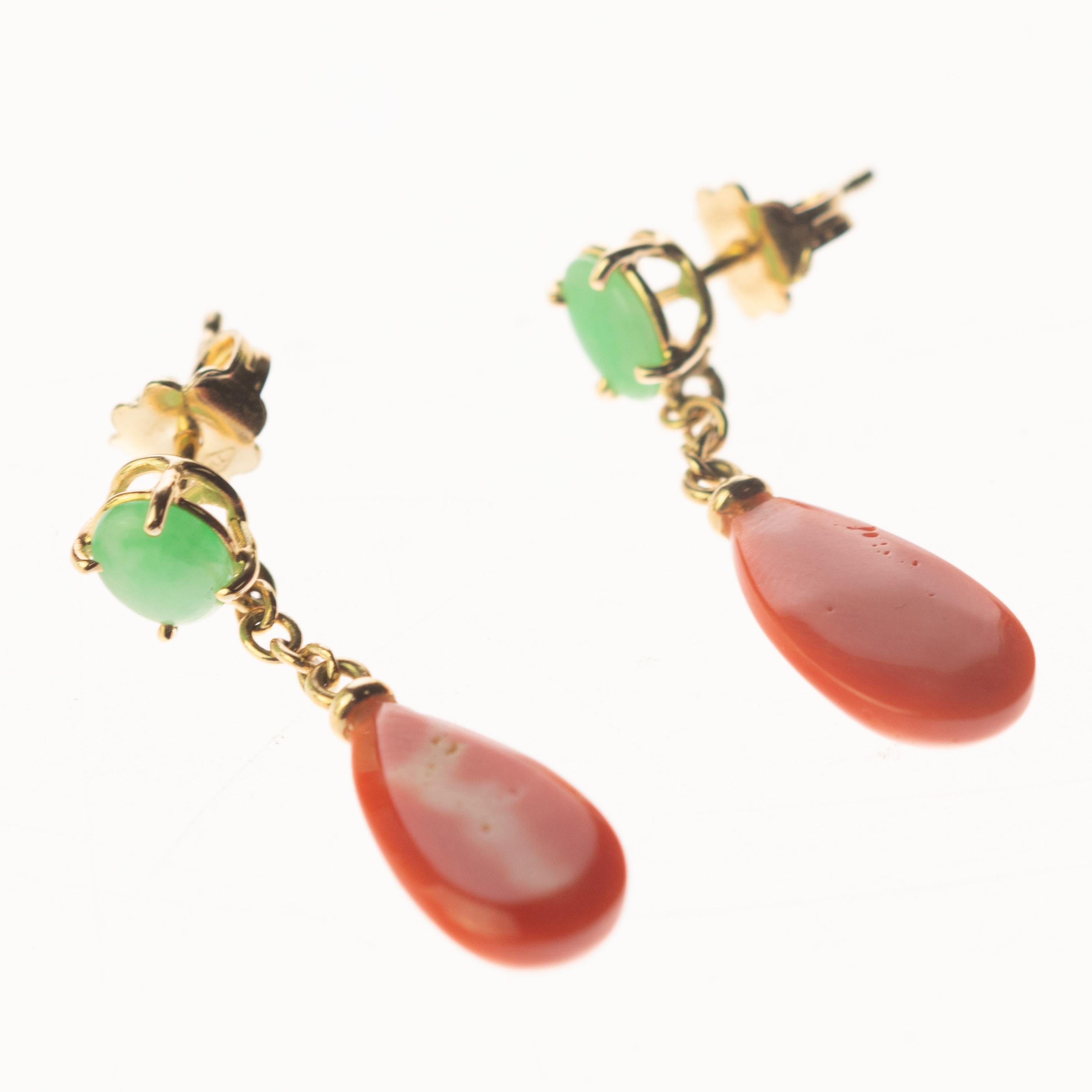 Women's Intini Jewels Salmon Coral Tear Jade 18 Karat Gold Chic Drop Earrings For Sale
